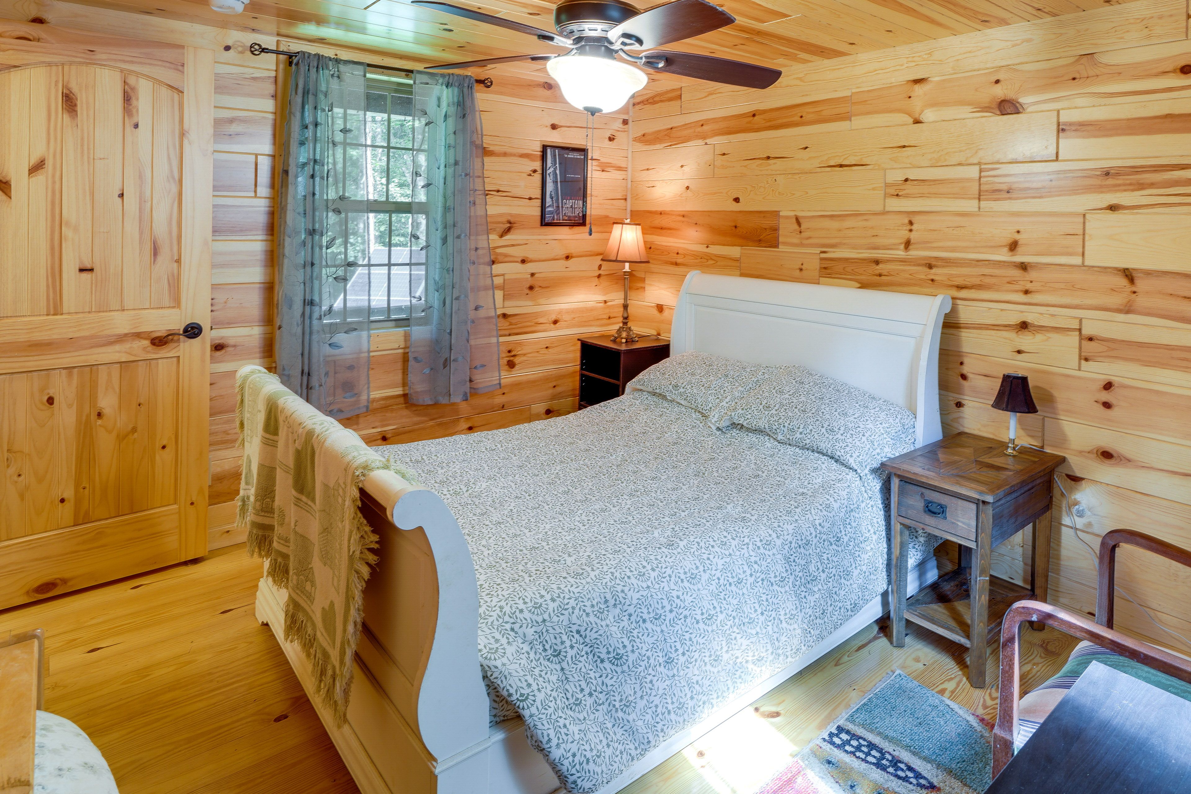 Bedroom | 1st Floor | Full Bed | Linens Provided