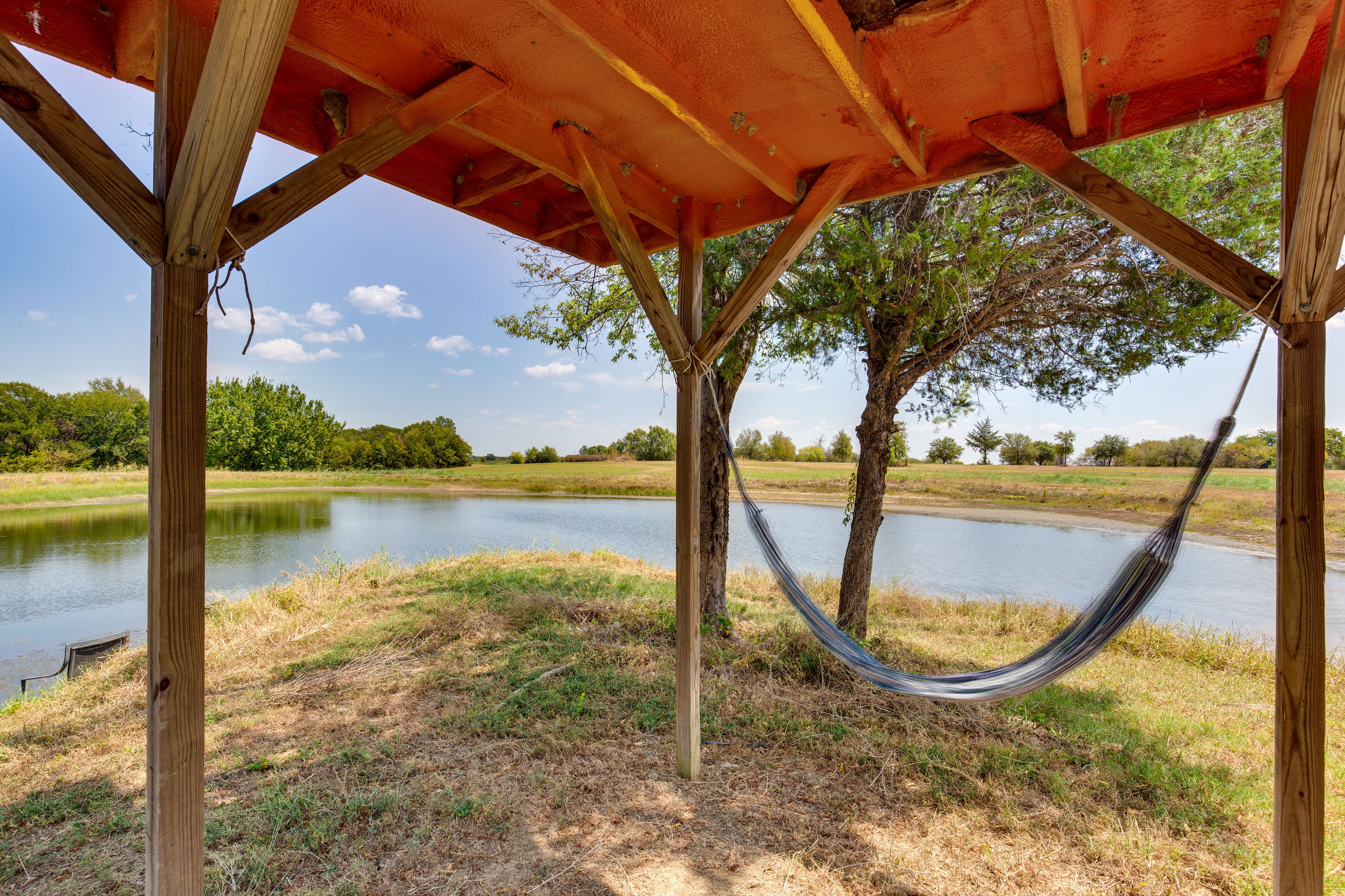 Property | Pond On-Site | Fire Pit | Basketball Court