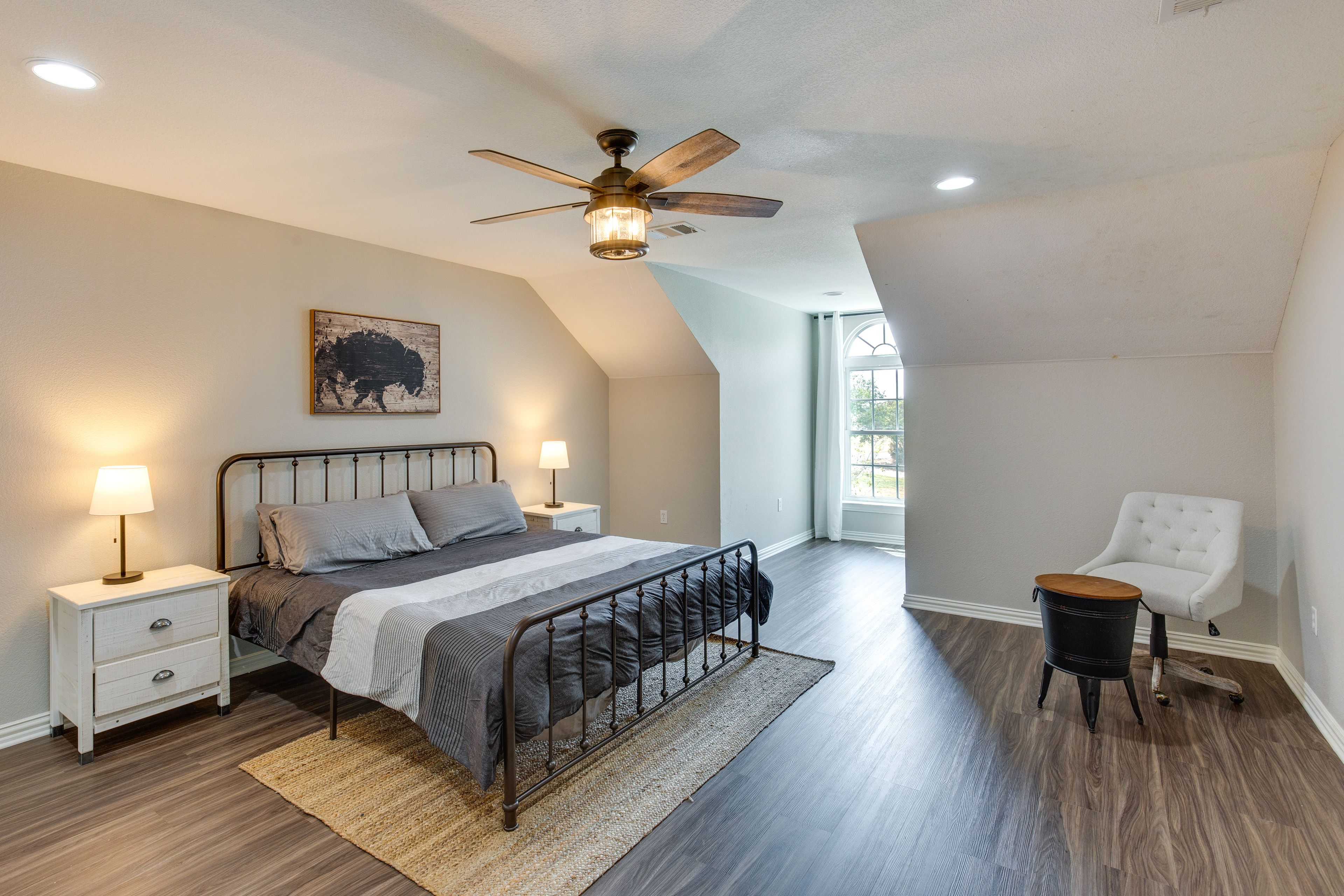 Bedroom 4 | King Bed | Twin Daybed w/ Twin Trundle Bed