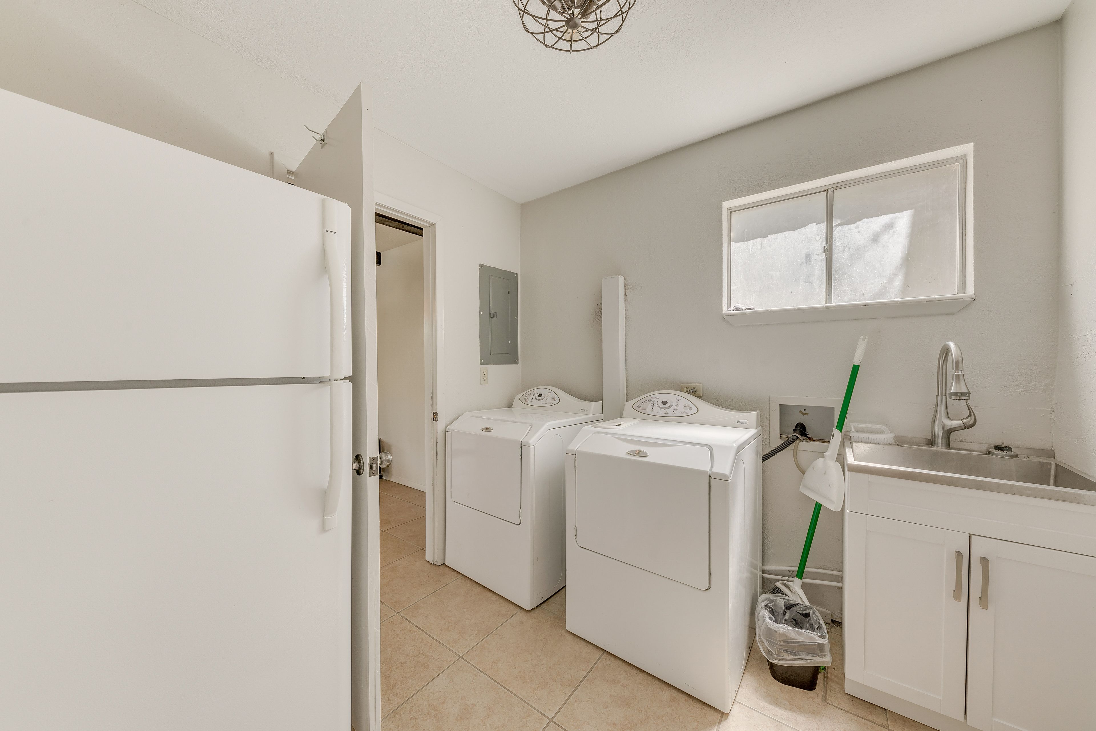 Washer & Dryer