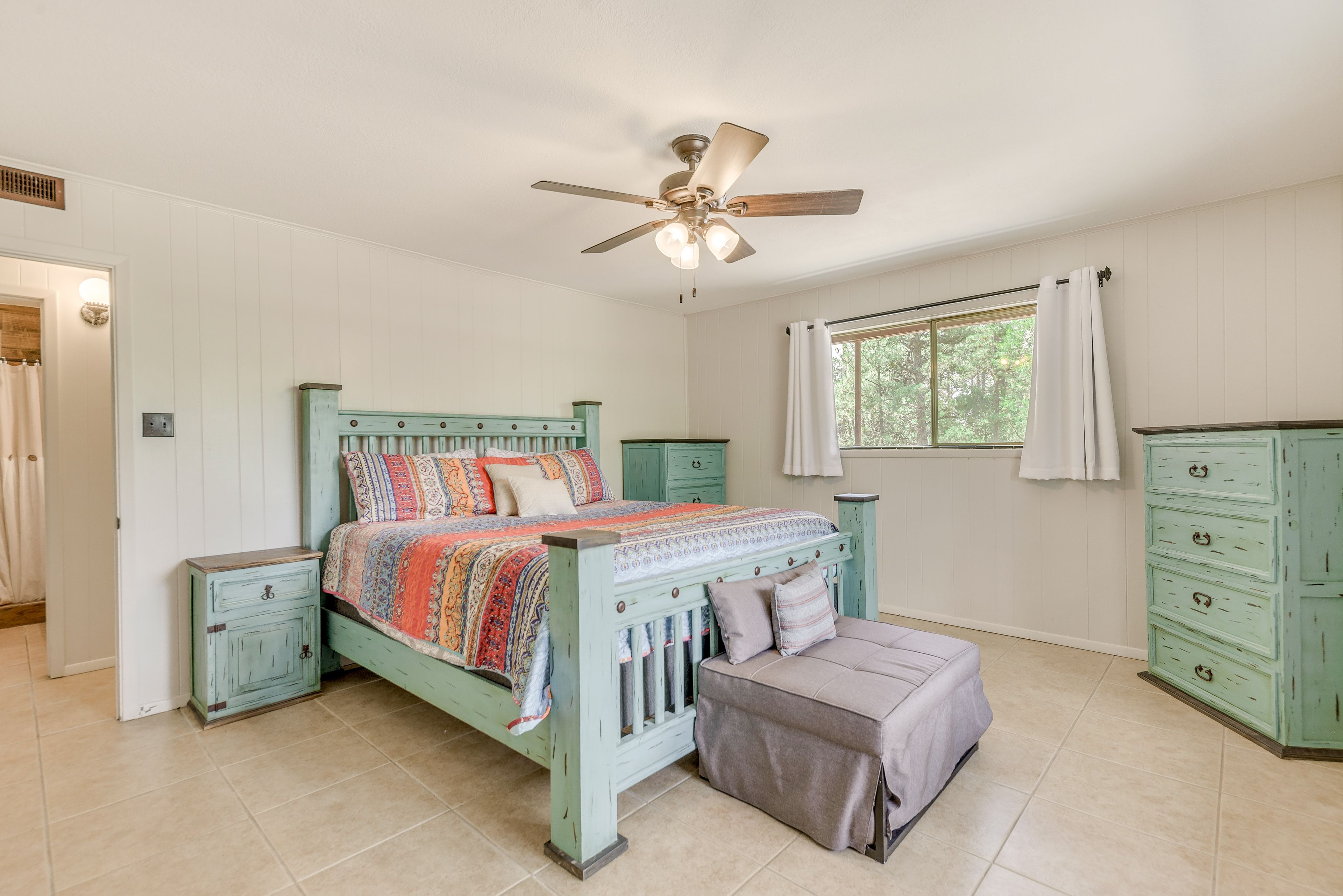 Bedroom 2 | King Bed