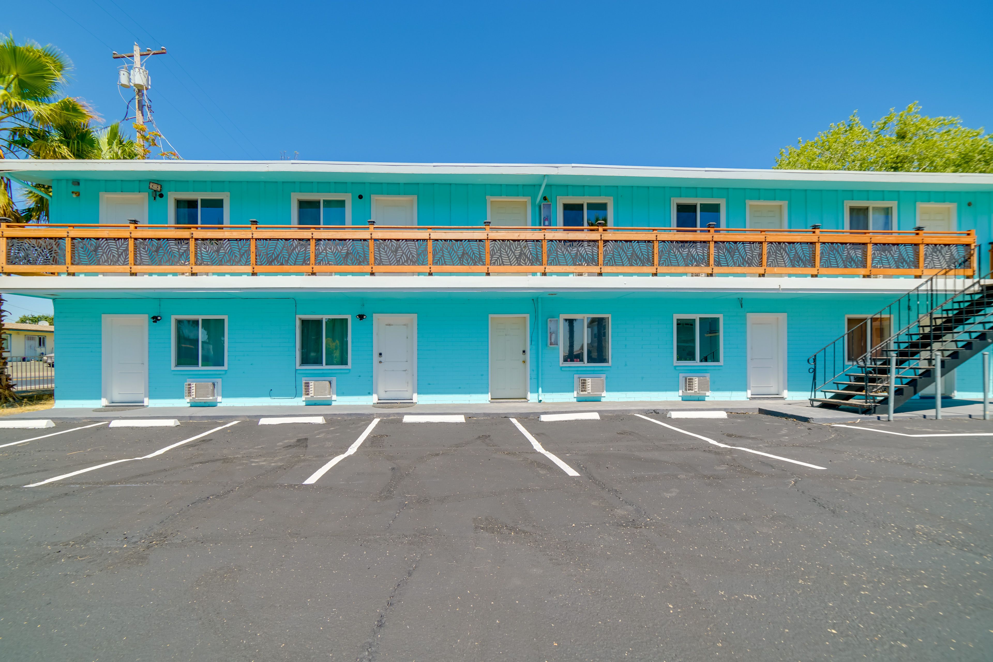 Complex Exterior | 3 External Security Cameras (Facing Out)