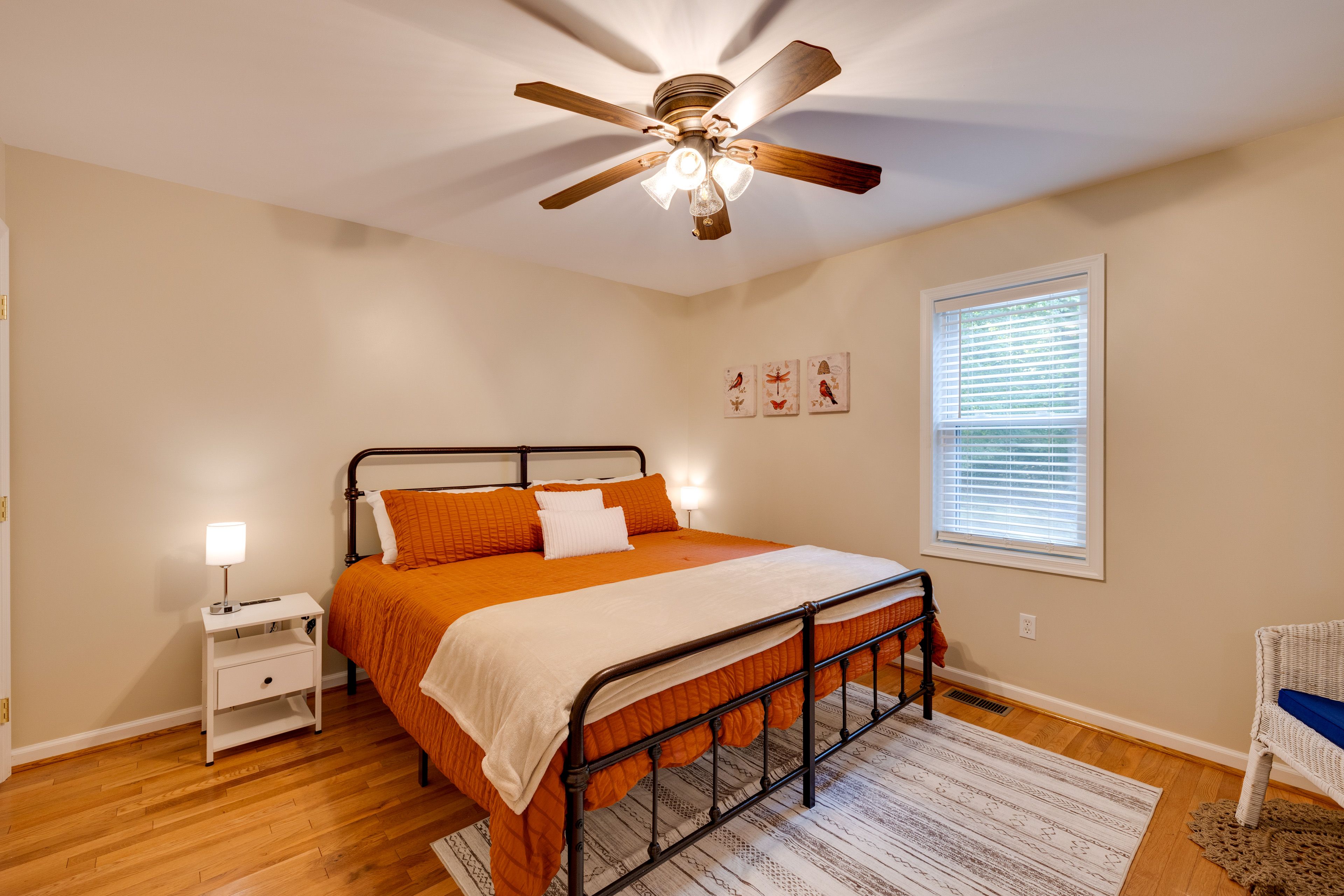 Bedroom 2 | King Bed