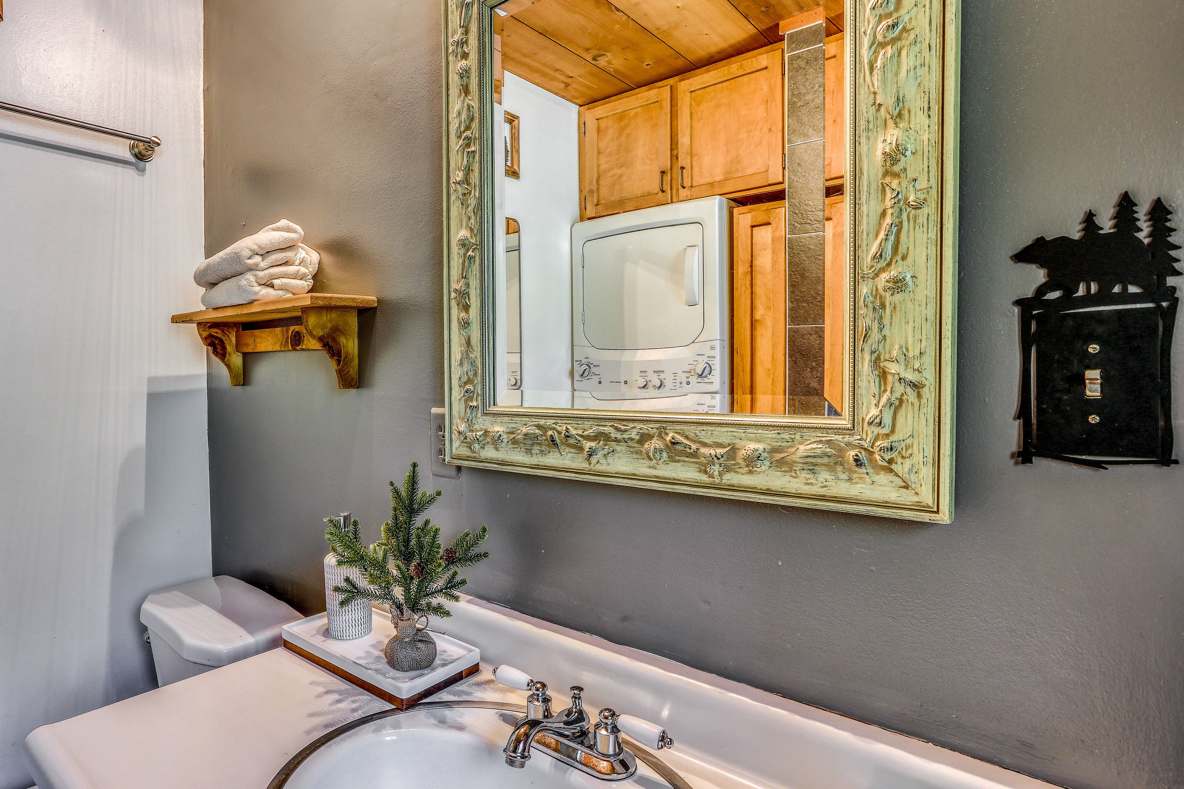 Full Bathroom | In-Unit Laundry