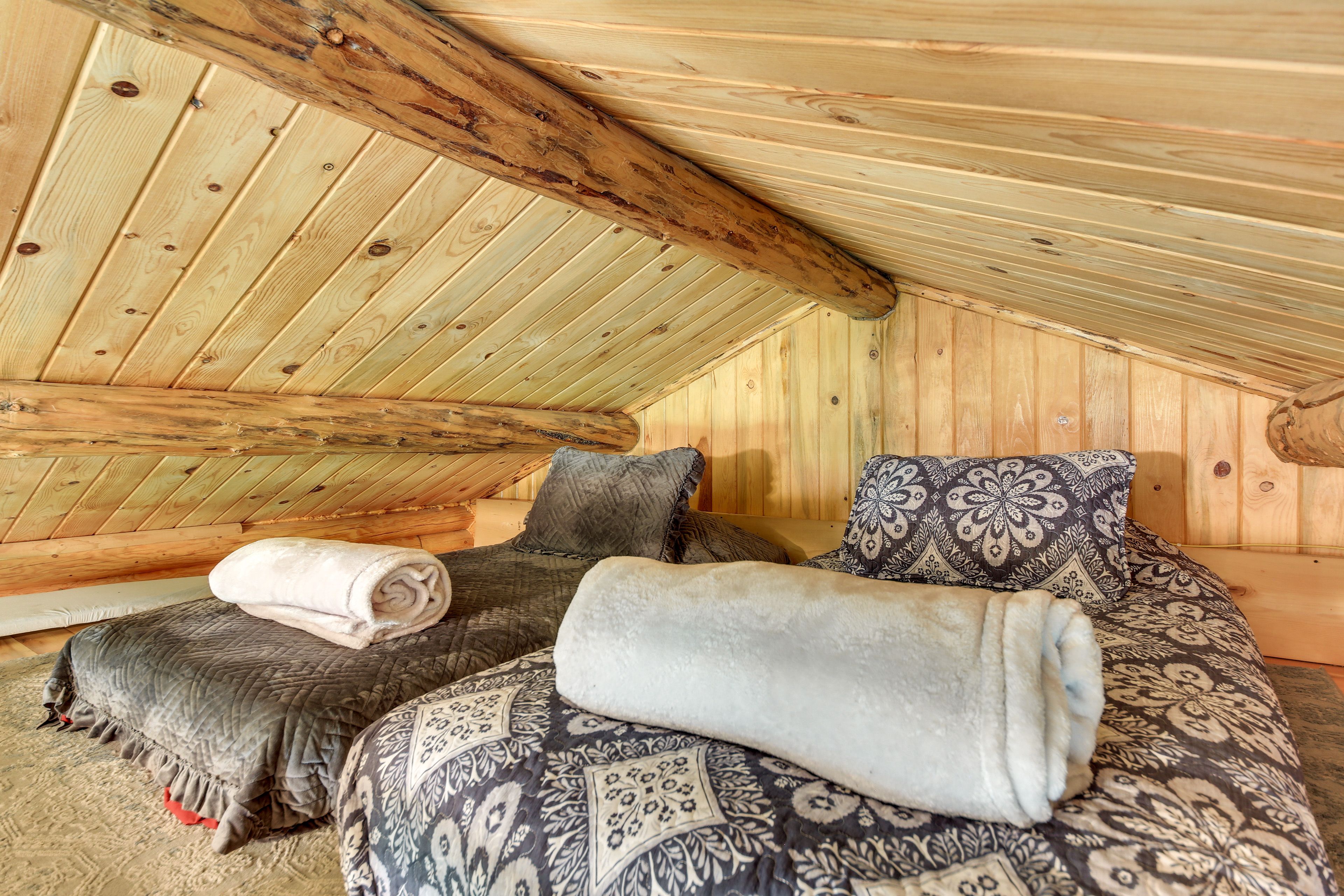 Loft | 2 Floor Mattresses