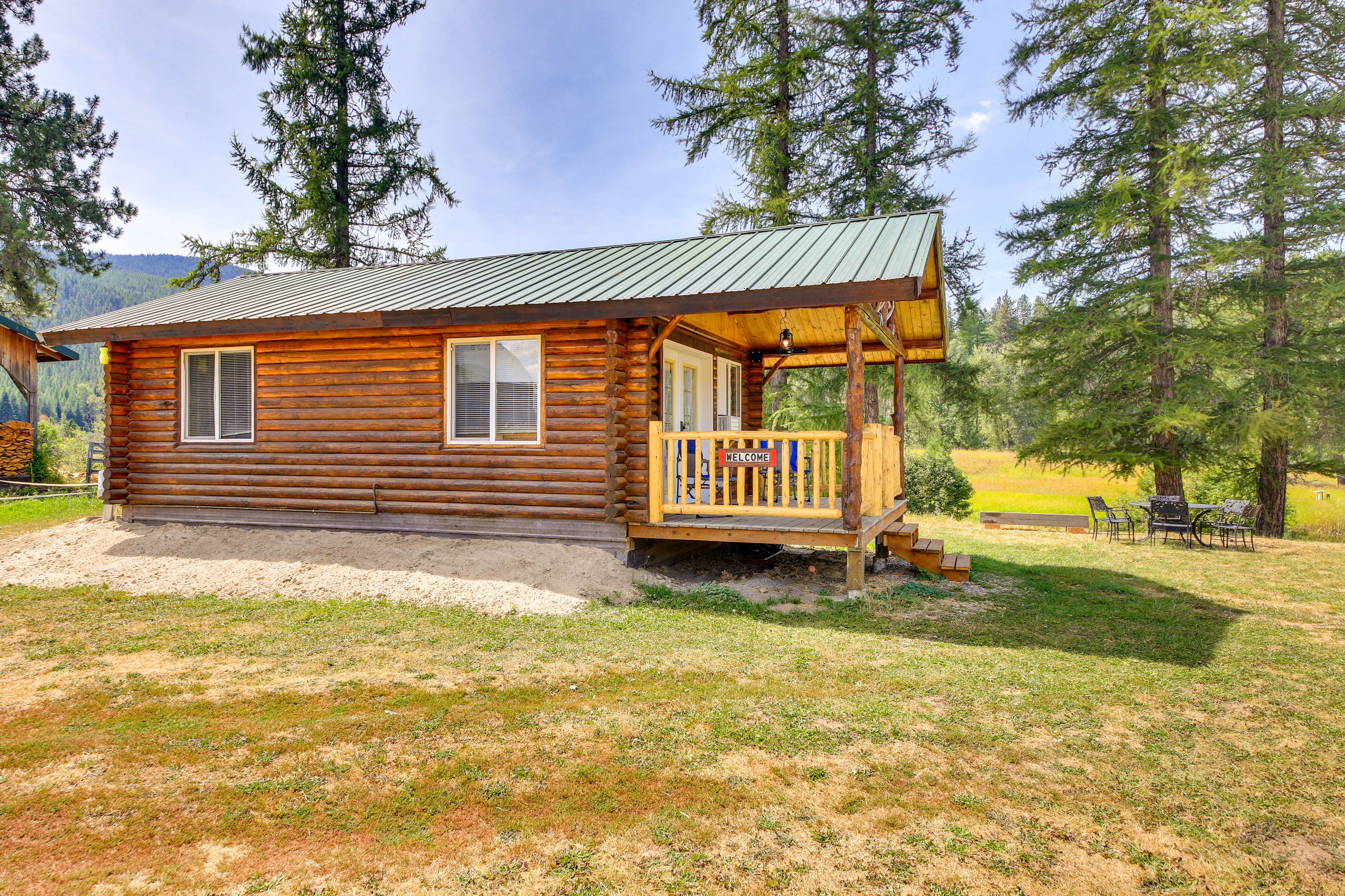 Parking | Driveway (5 Vehicles) | RV/Boat/Trailer Parking Allowed On-Site