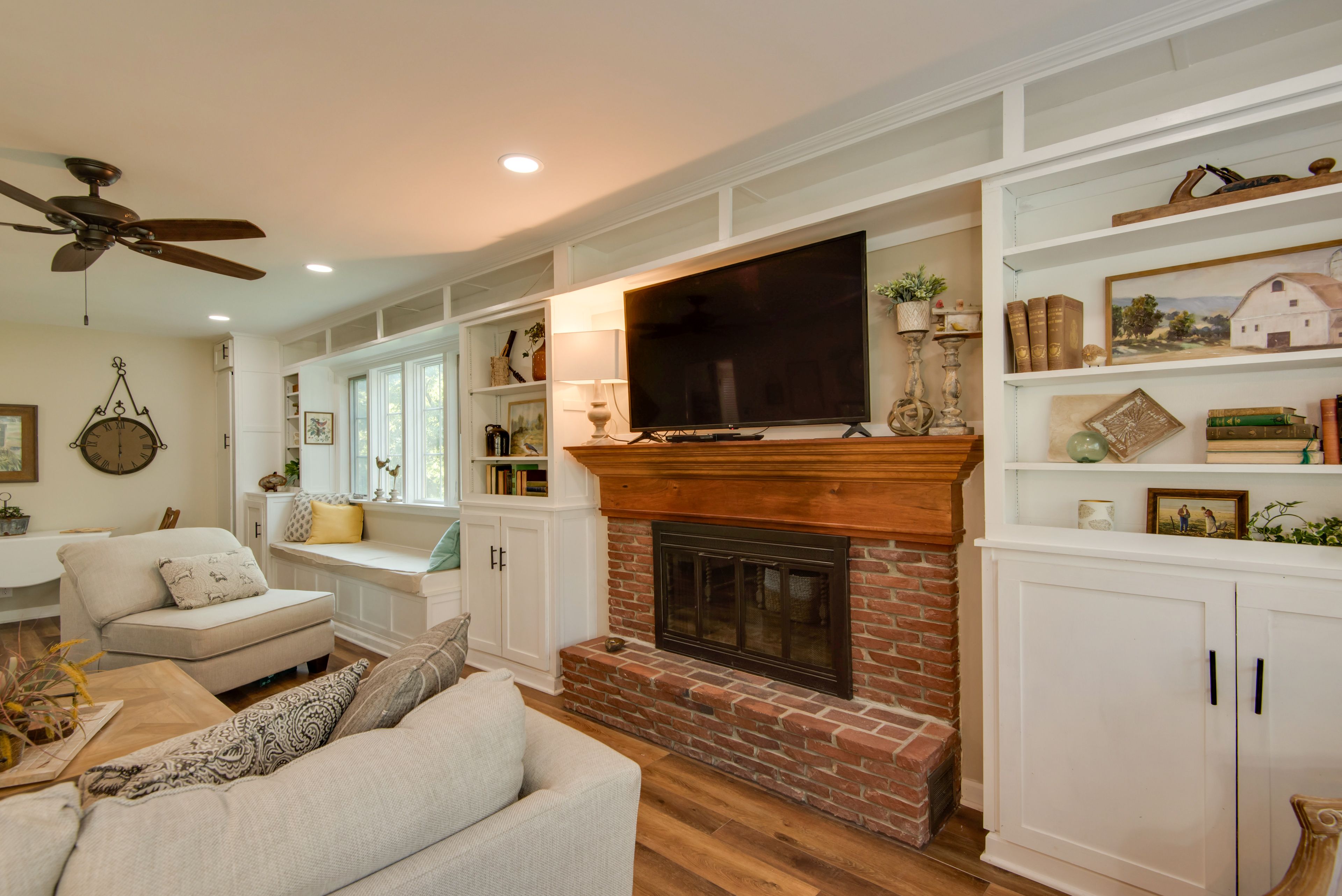 Living Room | Books | Board Games | DVD Player