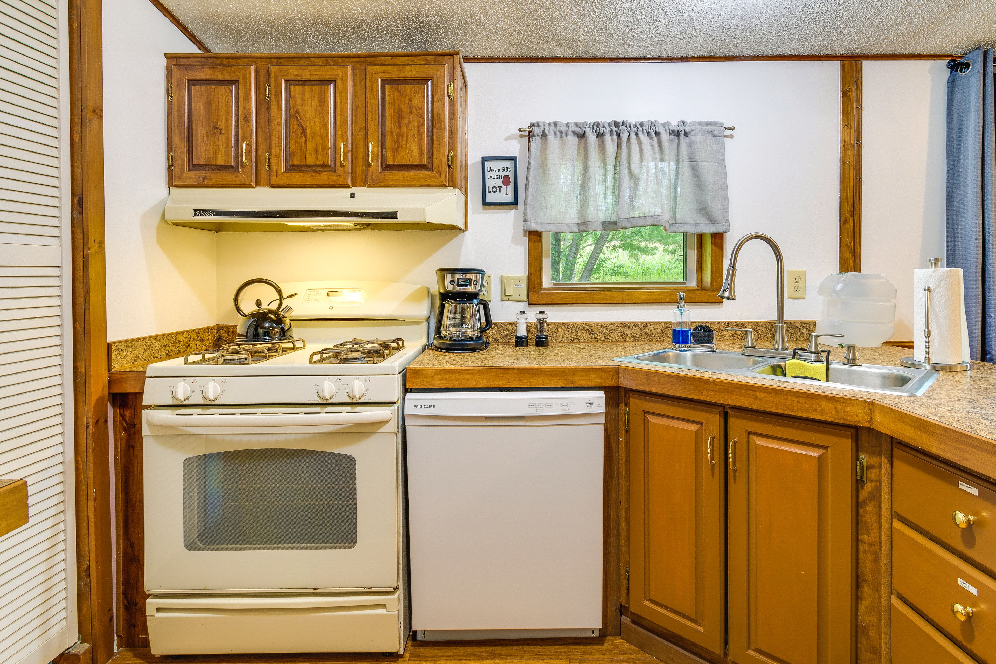 Fully Equipped Kitchen | Cooking Basics | Coffee Maker