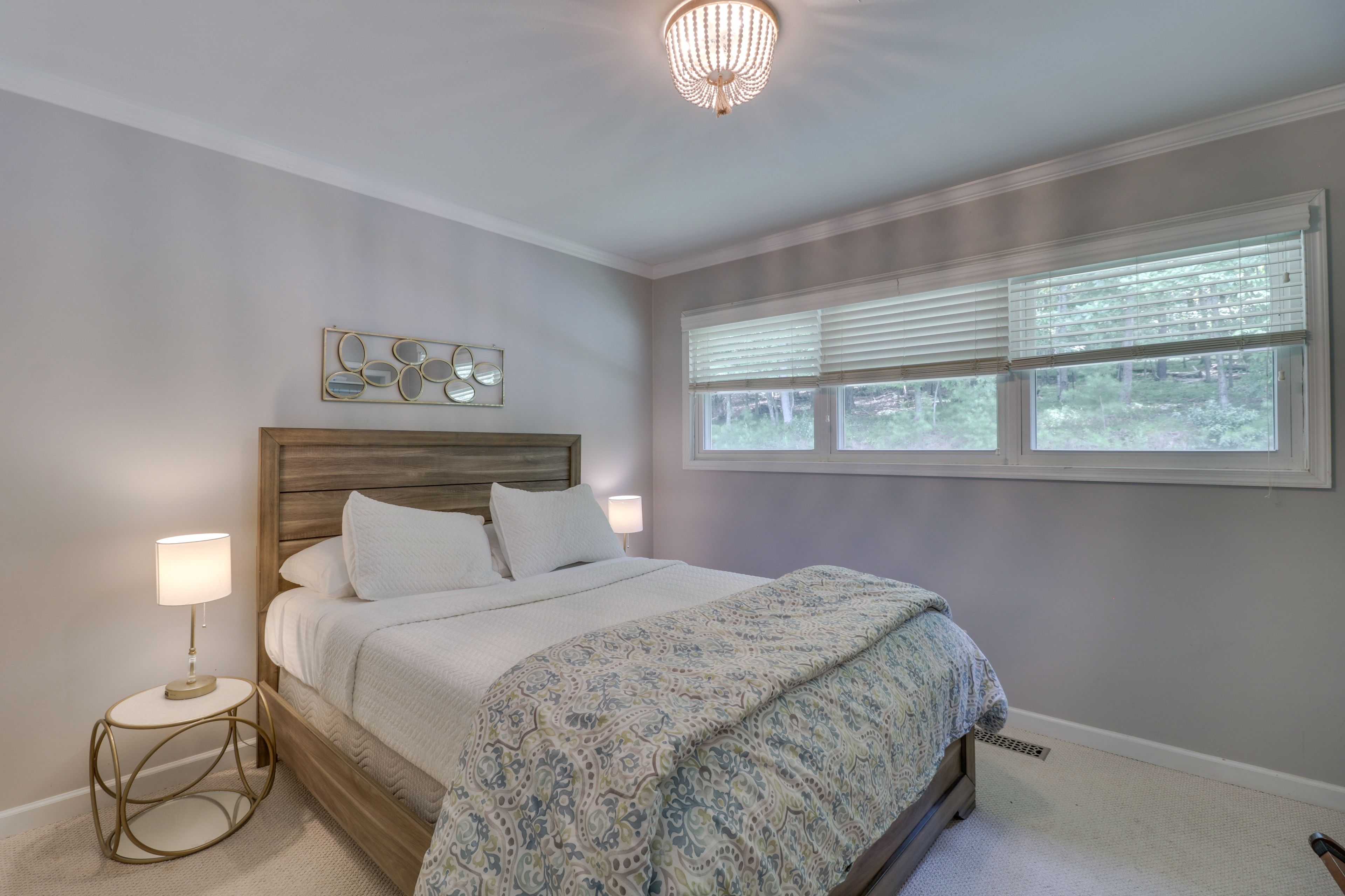 Bedroom 1 | Queen Bed | Linens & Towels