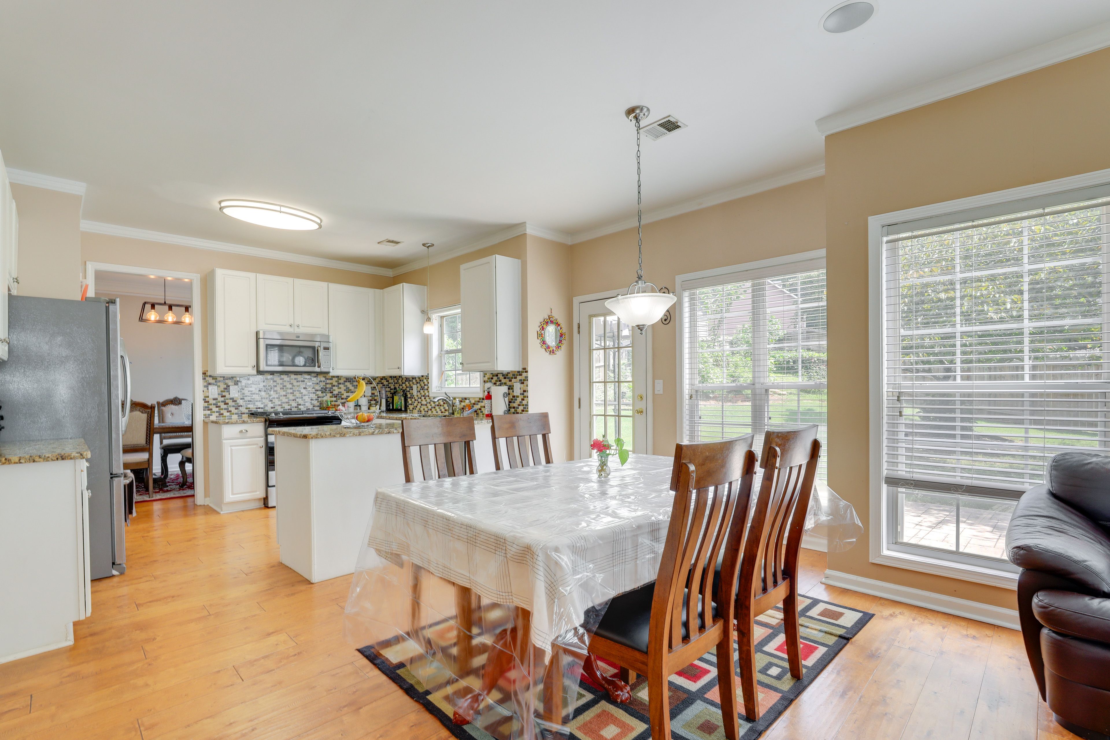 Dining Area/Kitchen | 1st Floor
