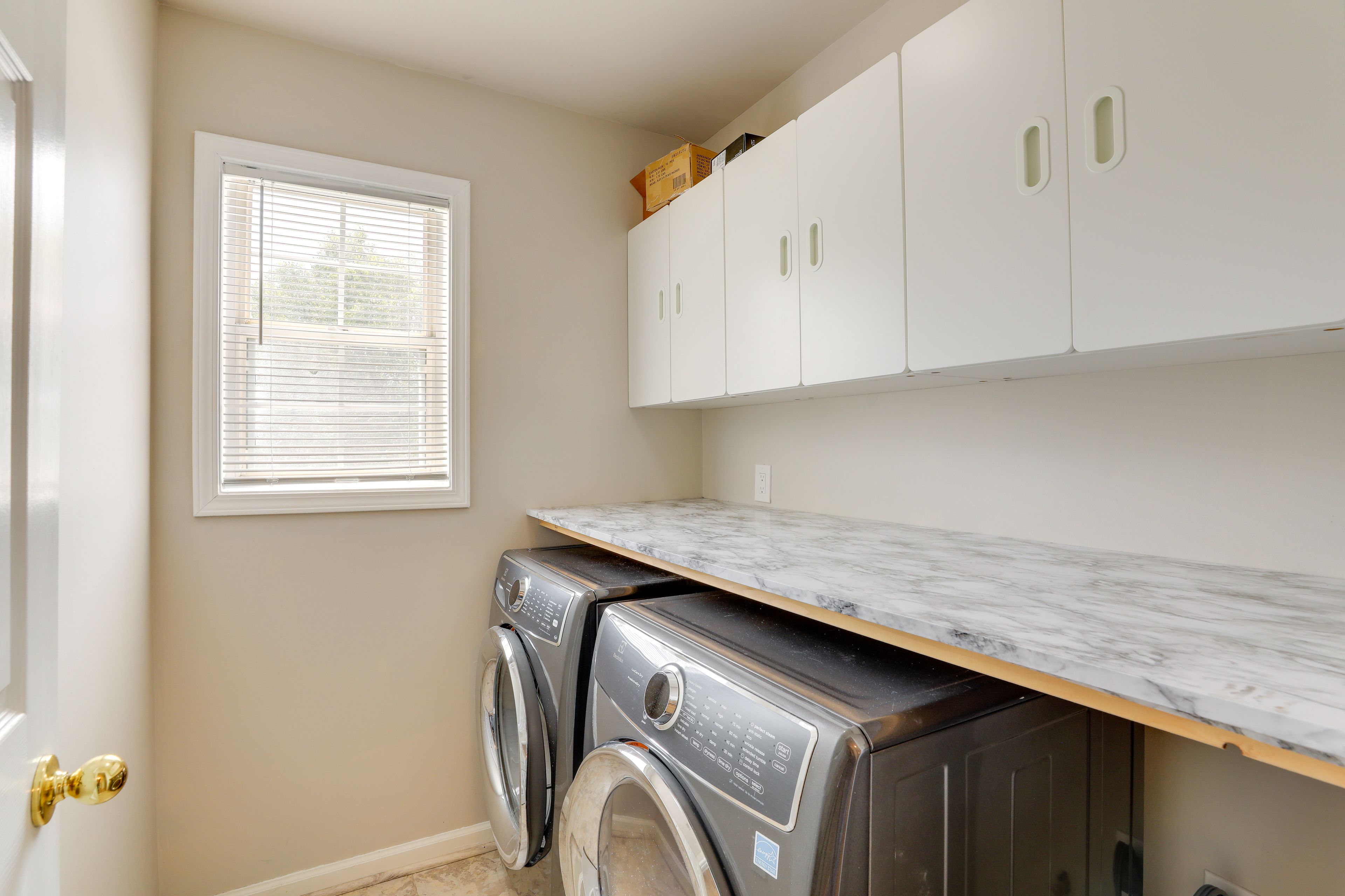 Washer & Dryer
