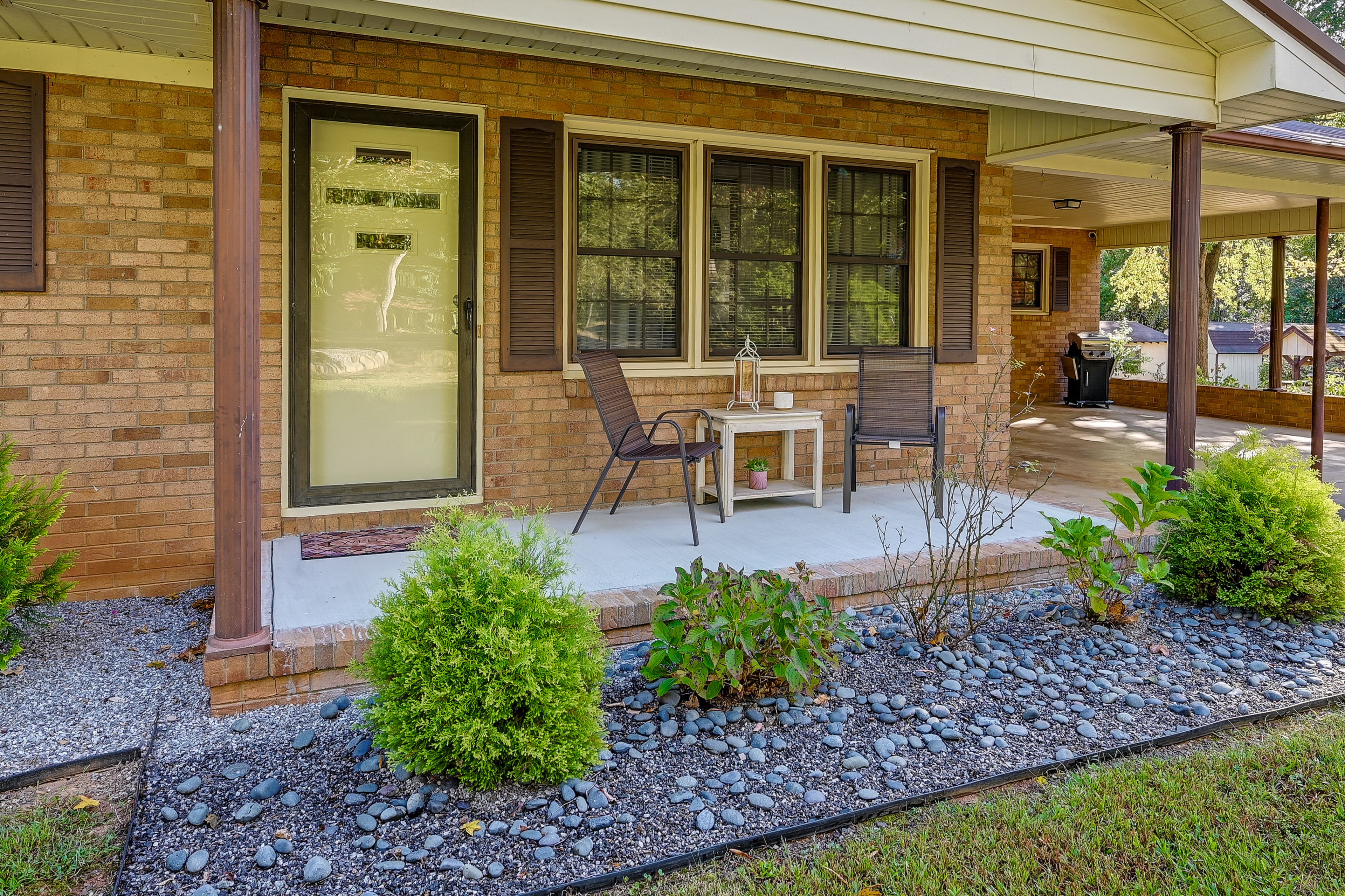 Front Patio | Gas Grill