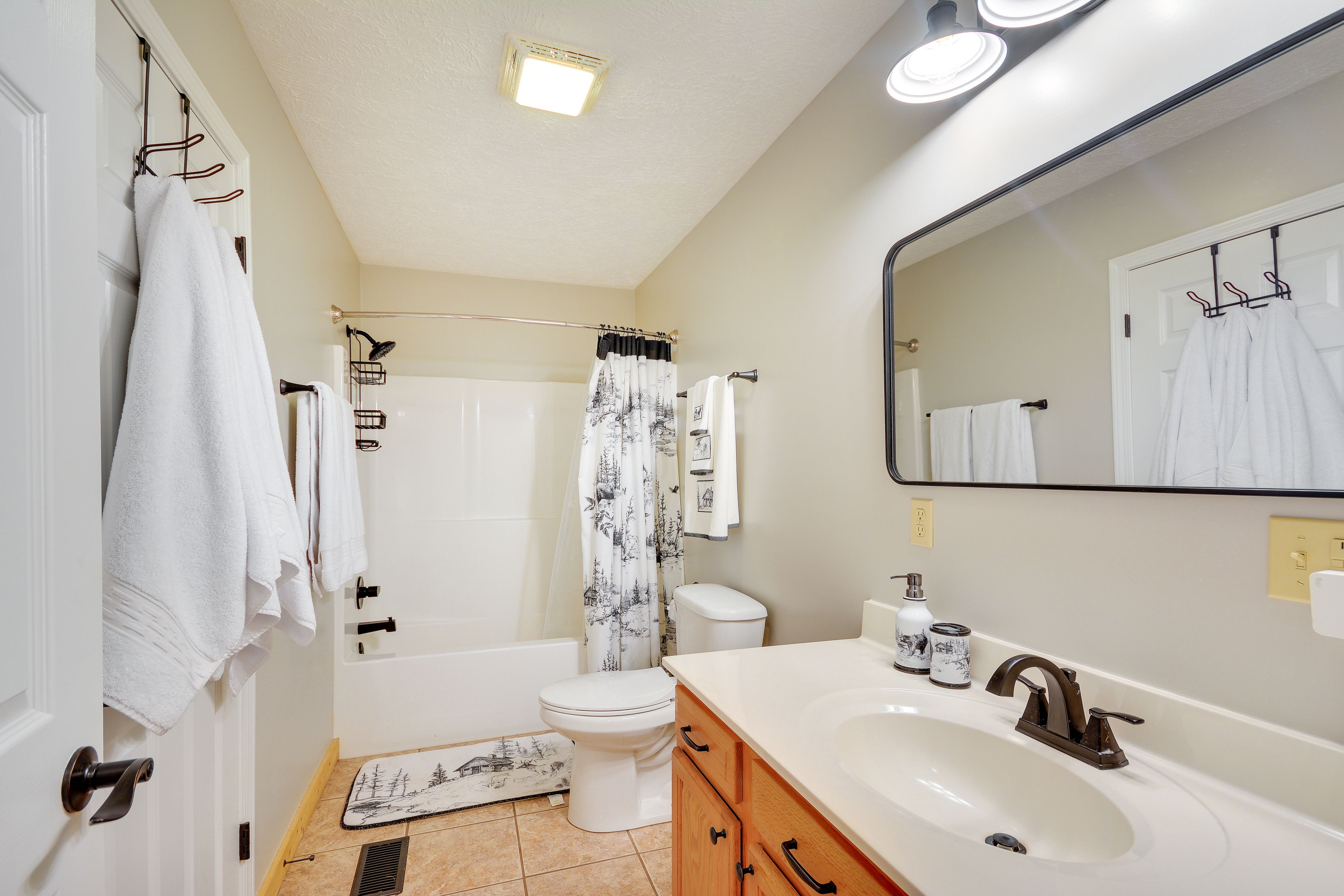 En-Suite Bathroom