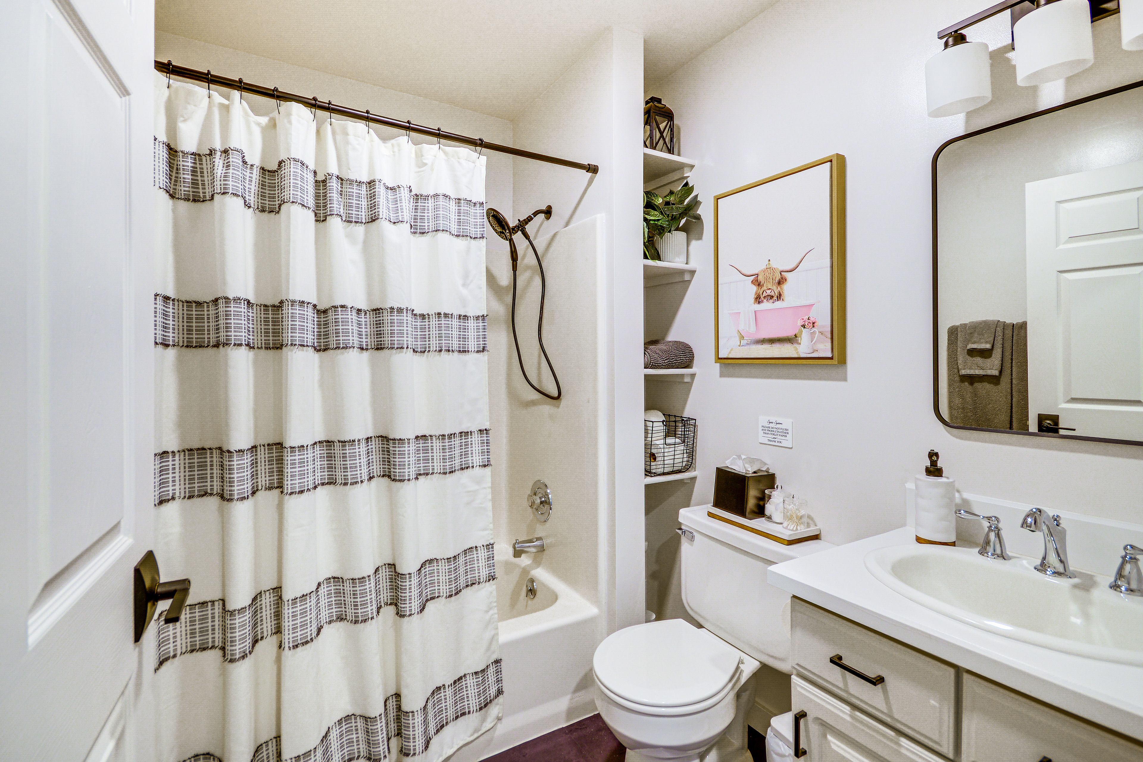 Full Bathroom