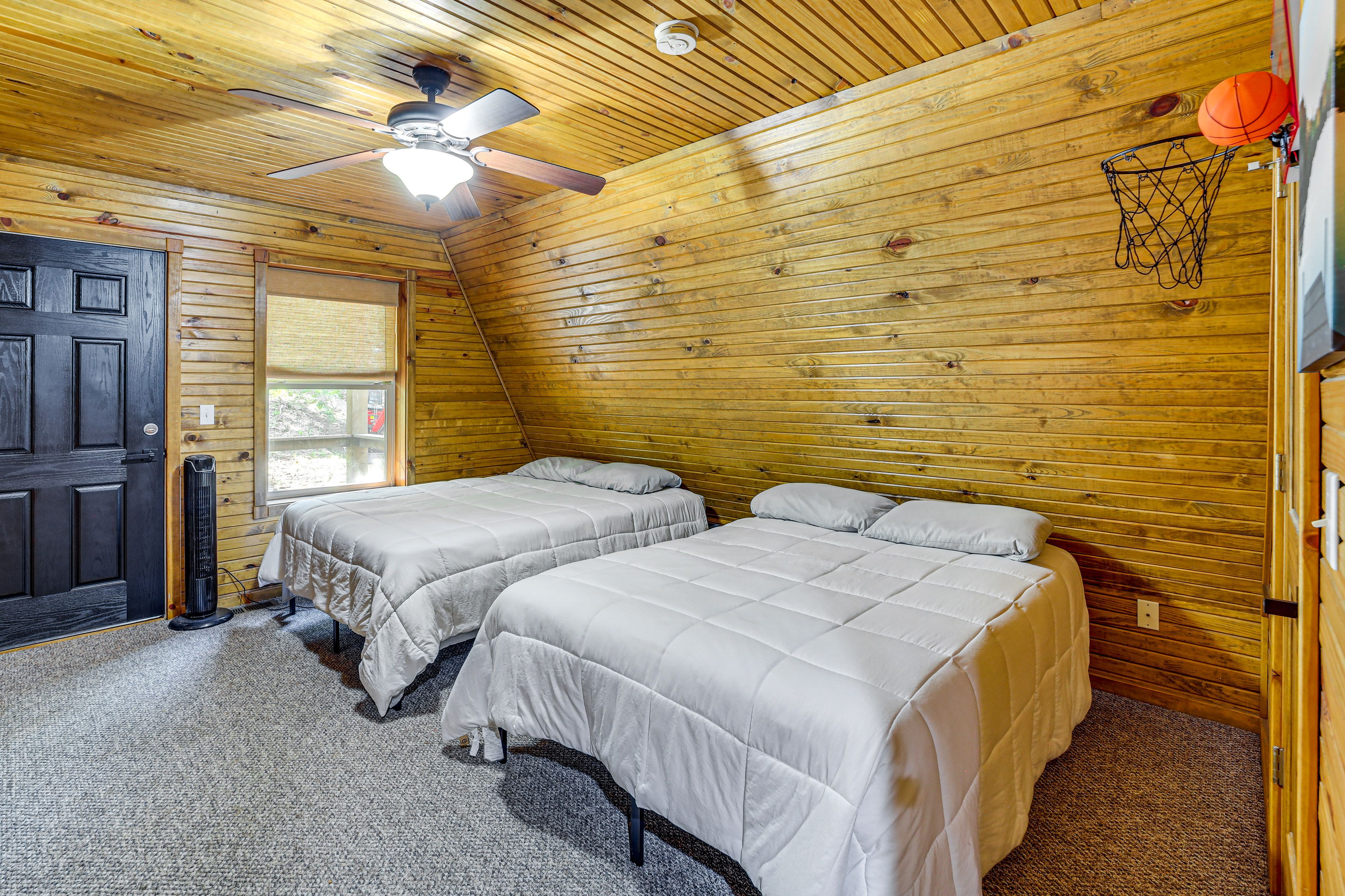 Bedroom 3 | Queen Bed | Full Bed | Access to Balcony