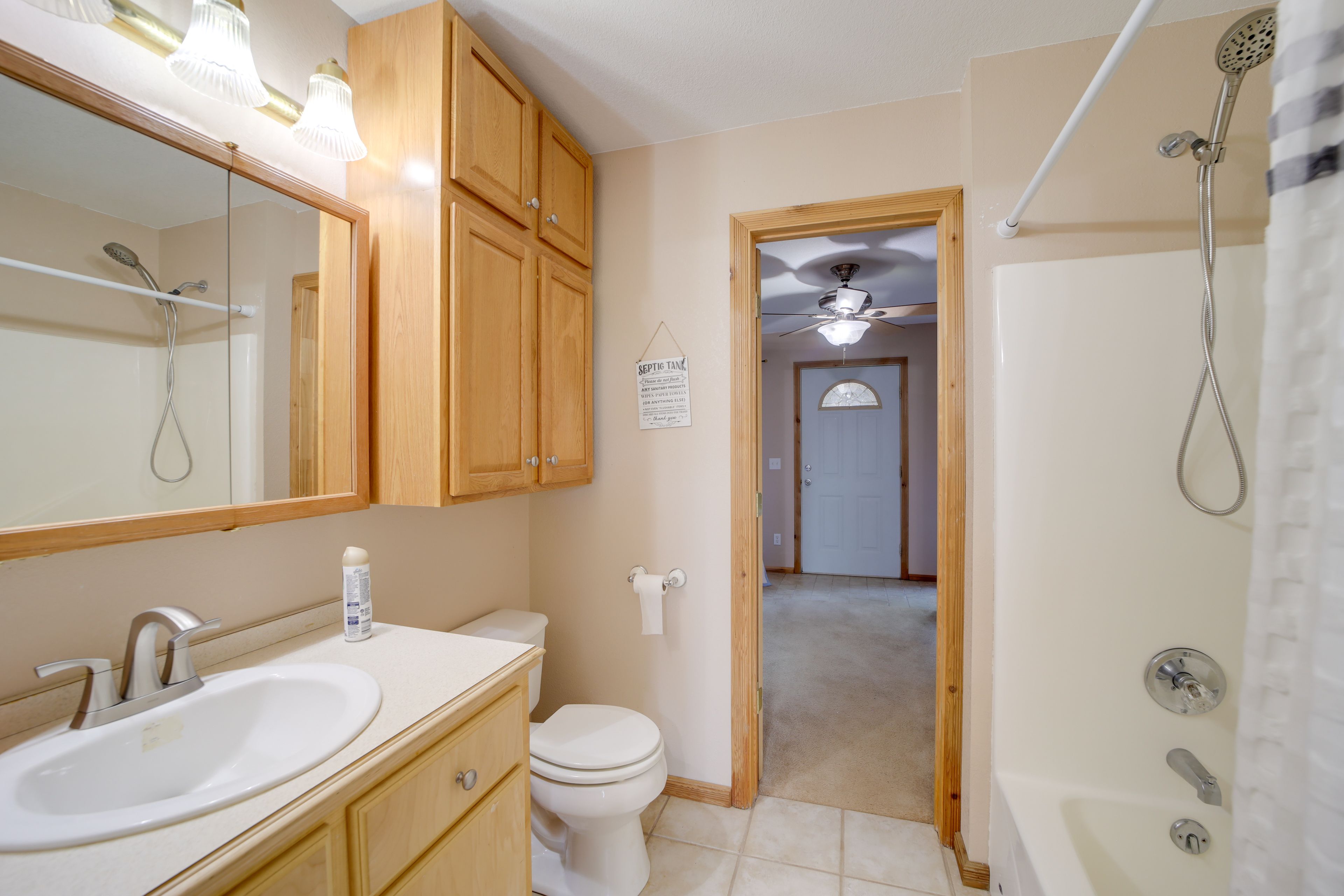 Full Bathroom