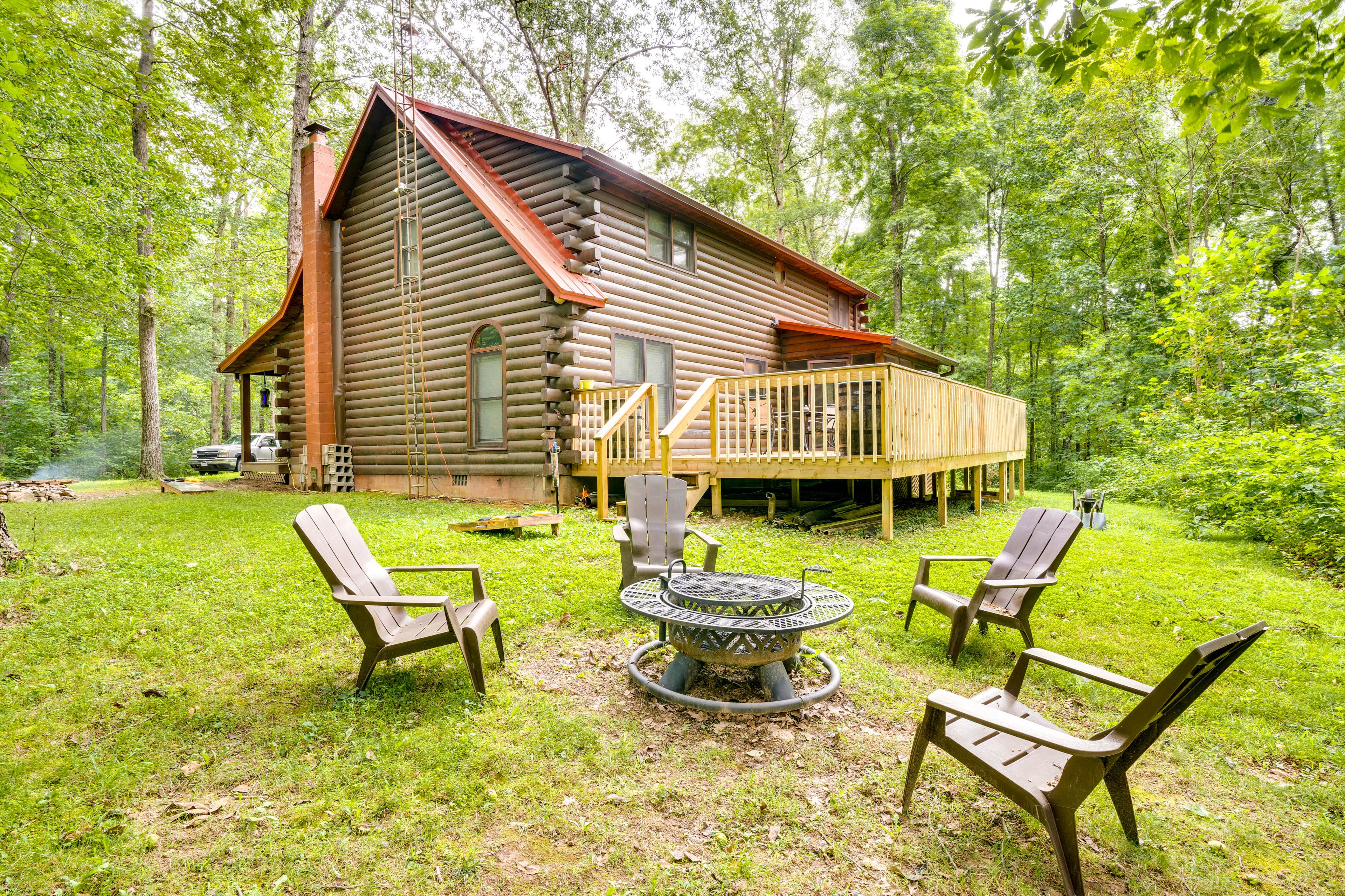 Backyard | Fire Pit | Pet Friendly w/ Fee