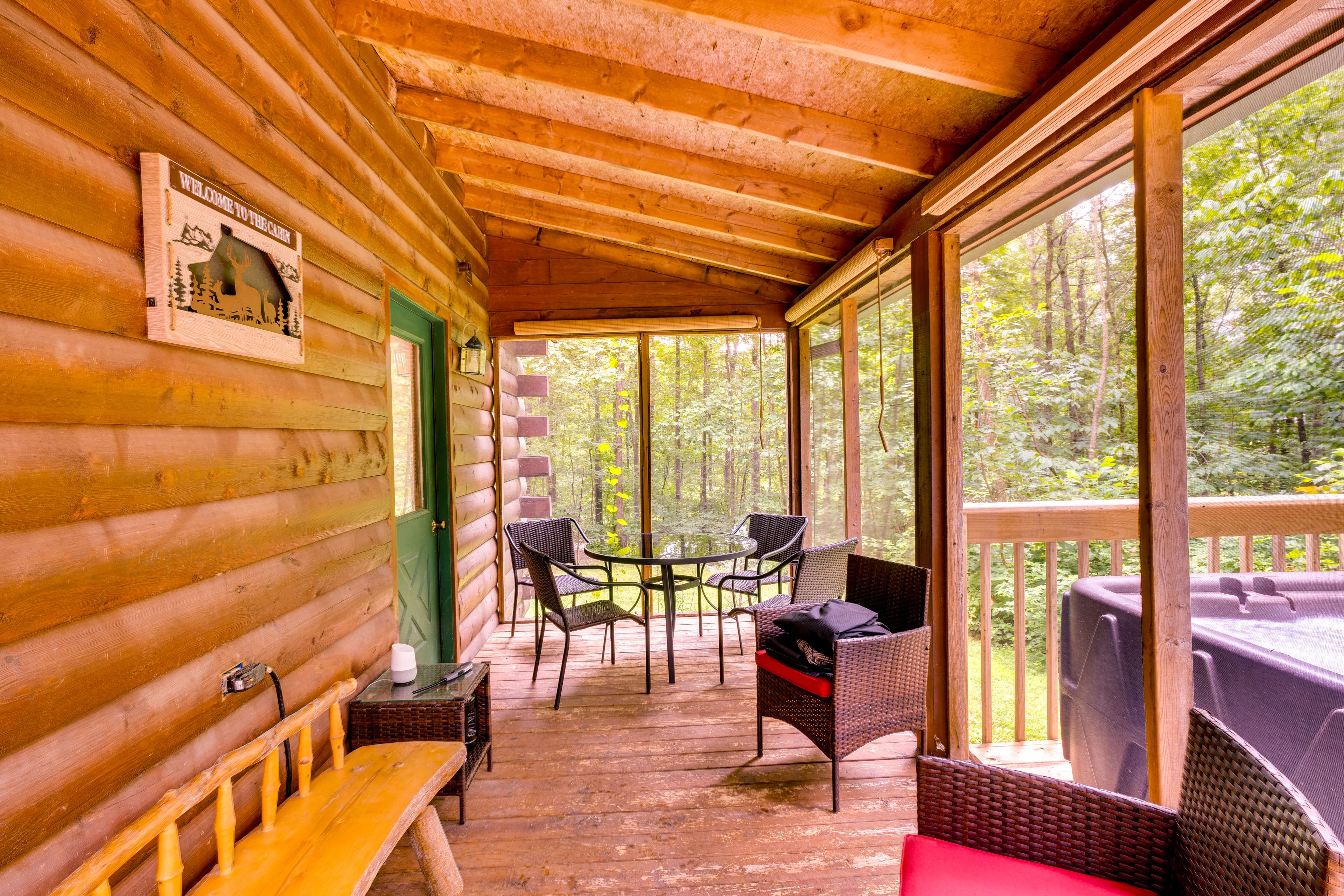 Screened-In Porch