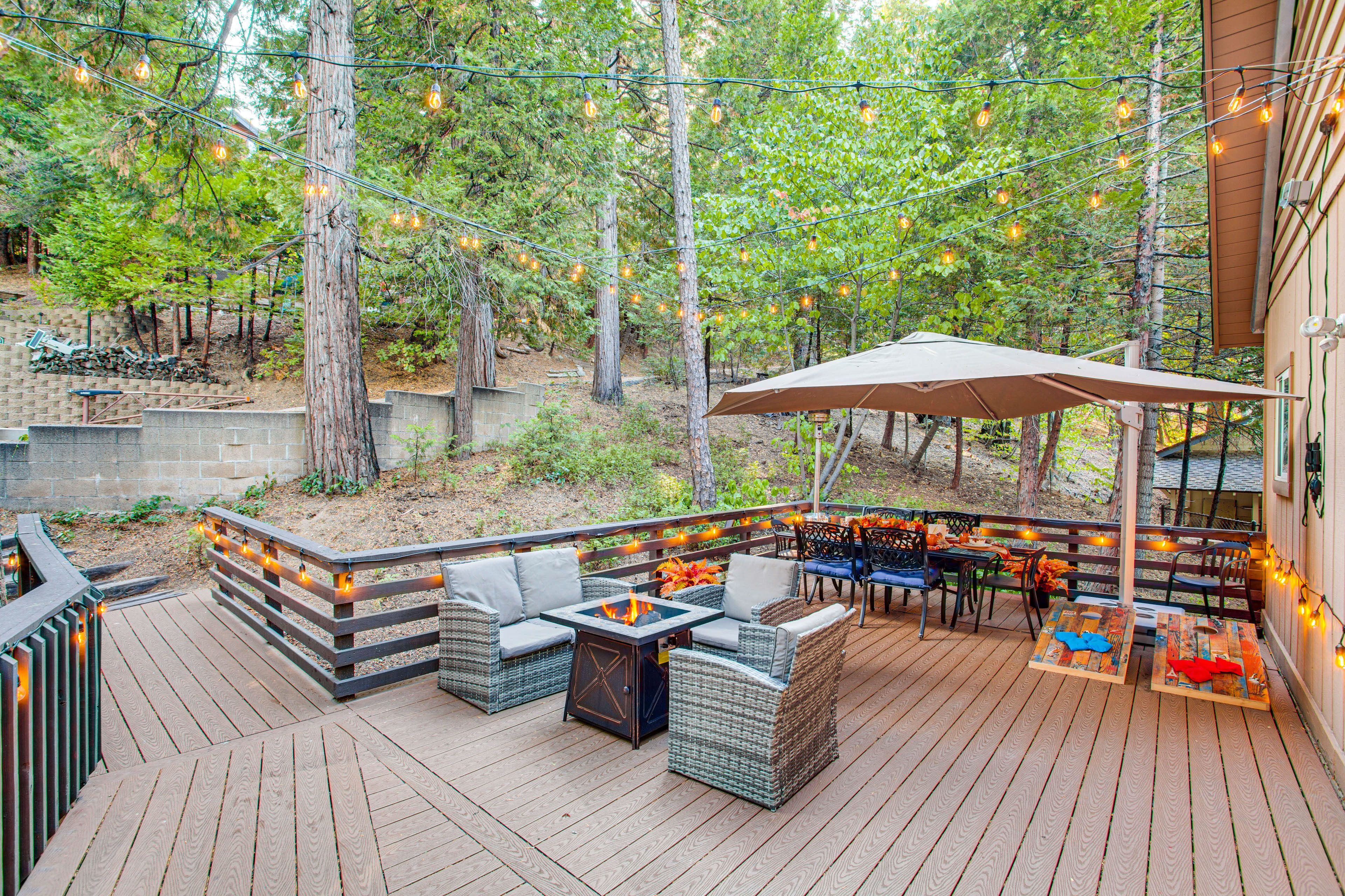 Furnished Deck | Outdoor Dining & Seating