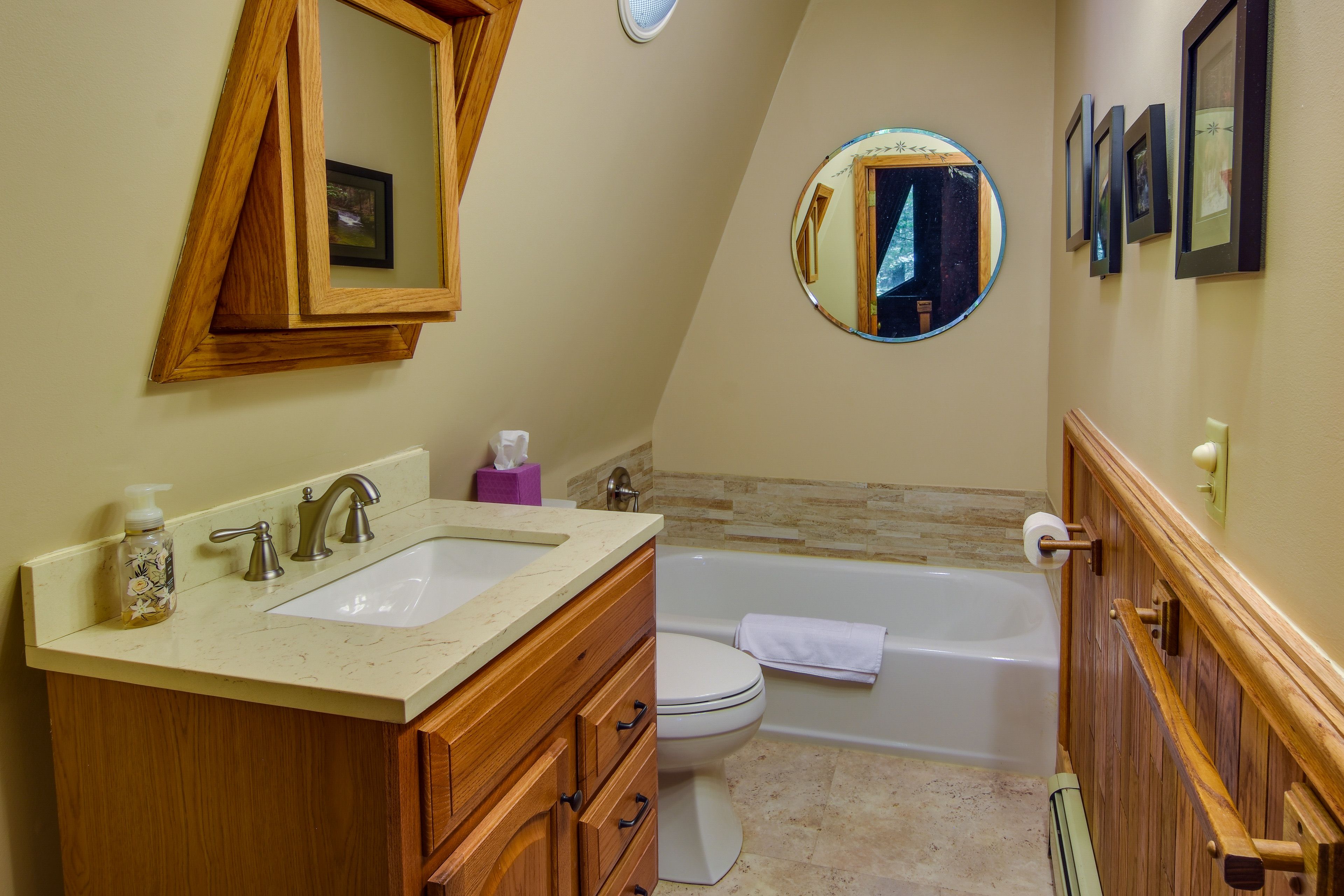 Full Bathroom