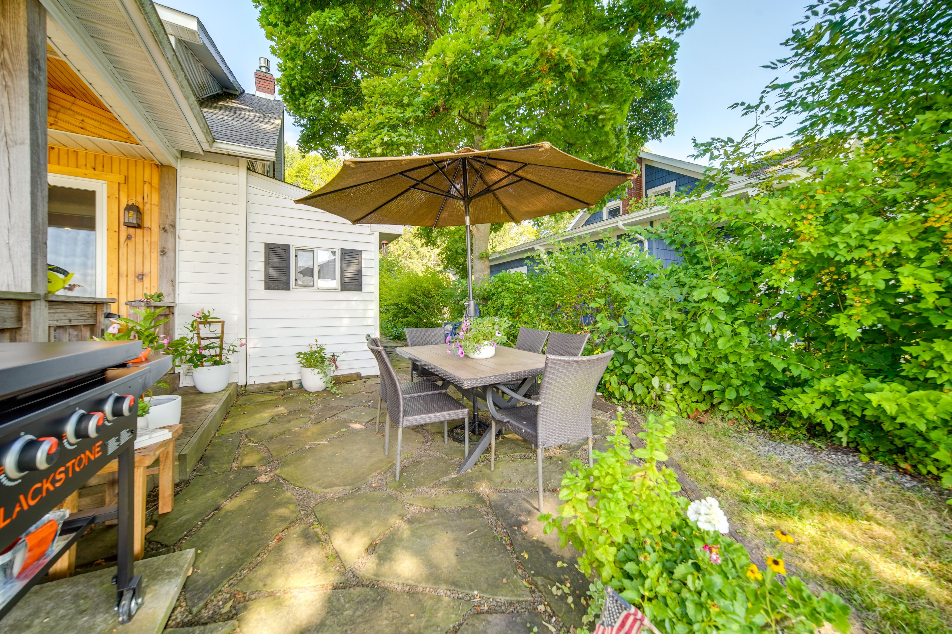 Patio | Gas Grill | Dining Area