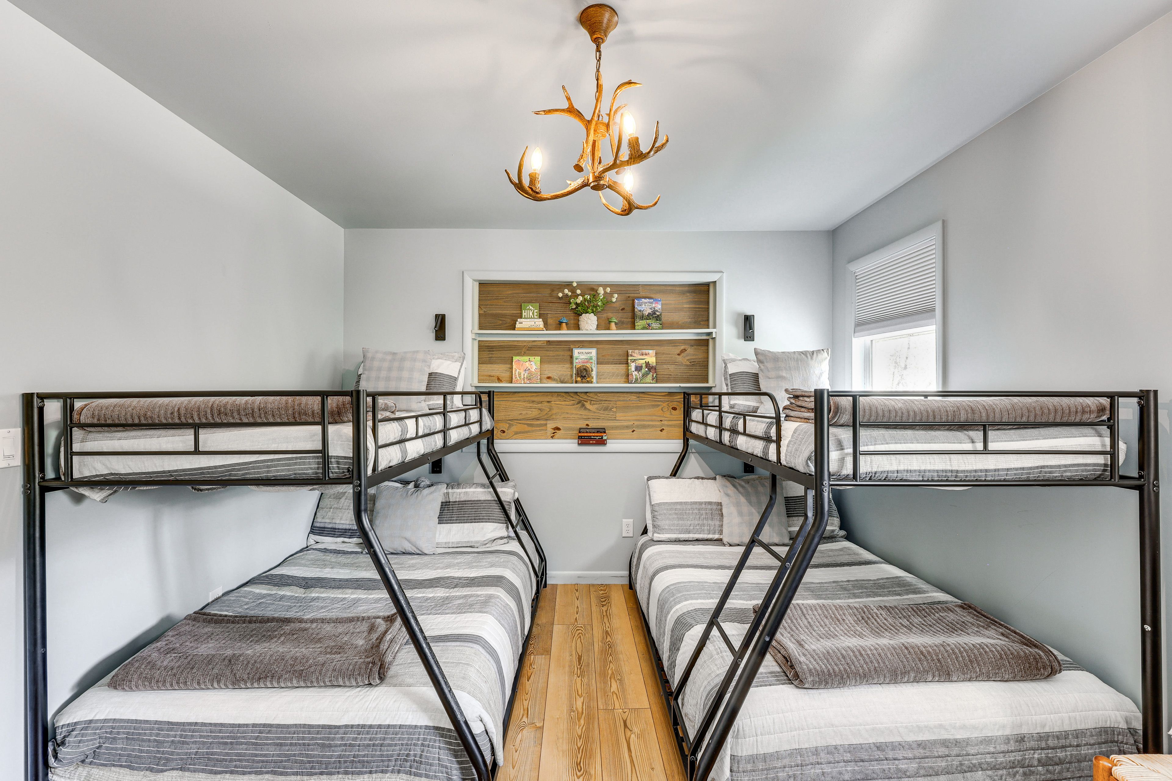 Bedroom 4 | 2 Twin/Full Bunk Beds