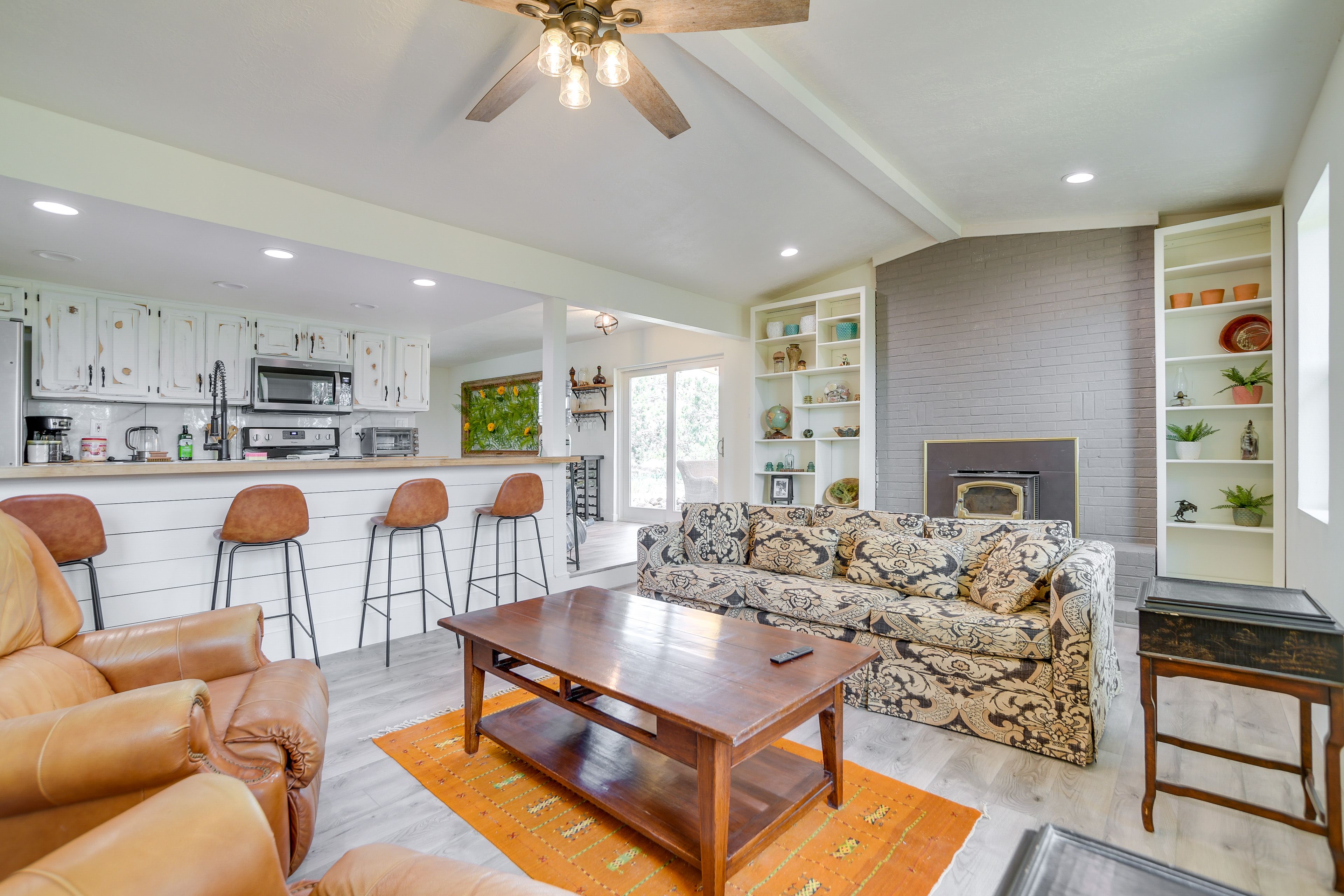 Edgewood Vacation Rental | 3BR | 2BA | 1,750 Sq Ft | Step-Free Access