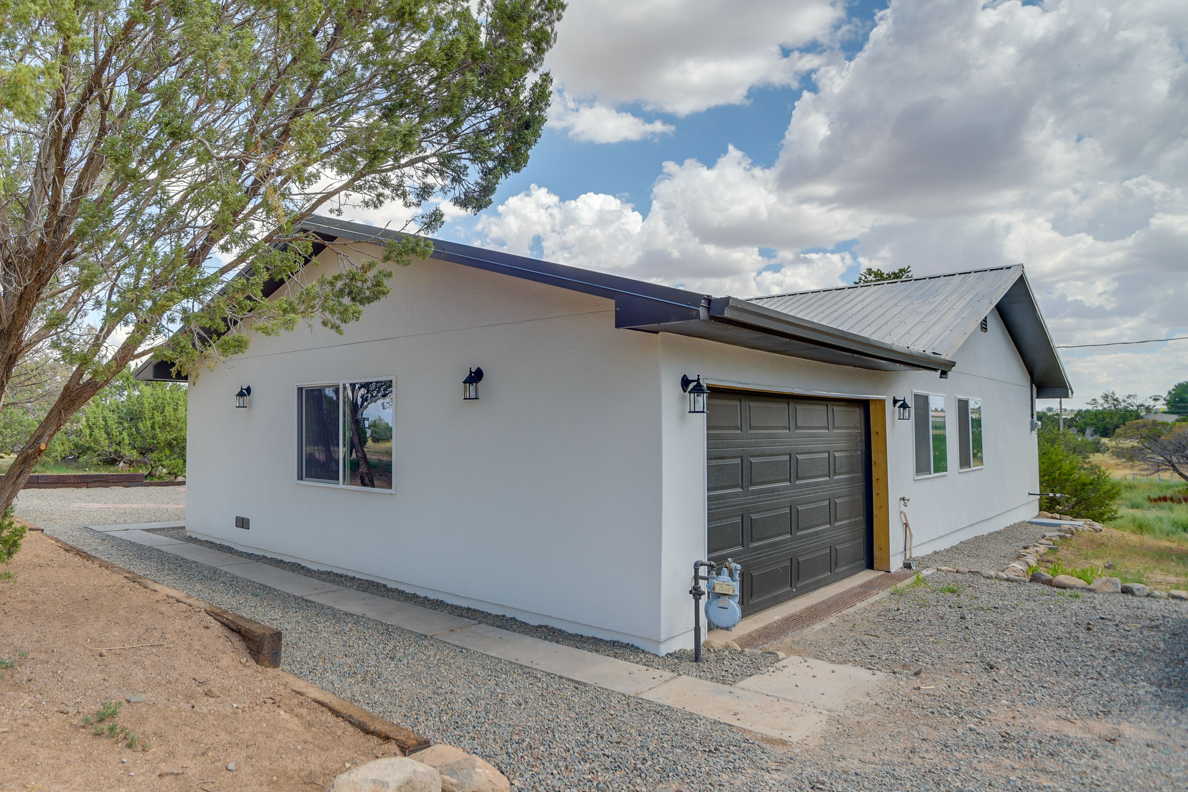 Gravel Driveway (4 Vehicles)