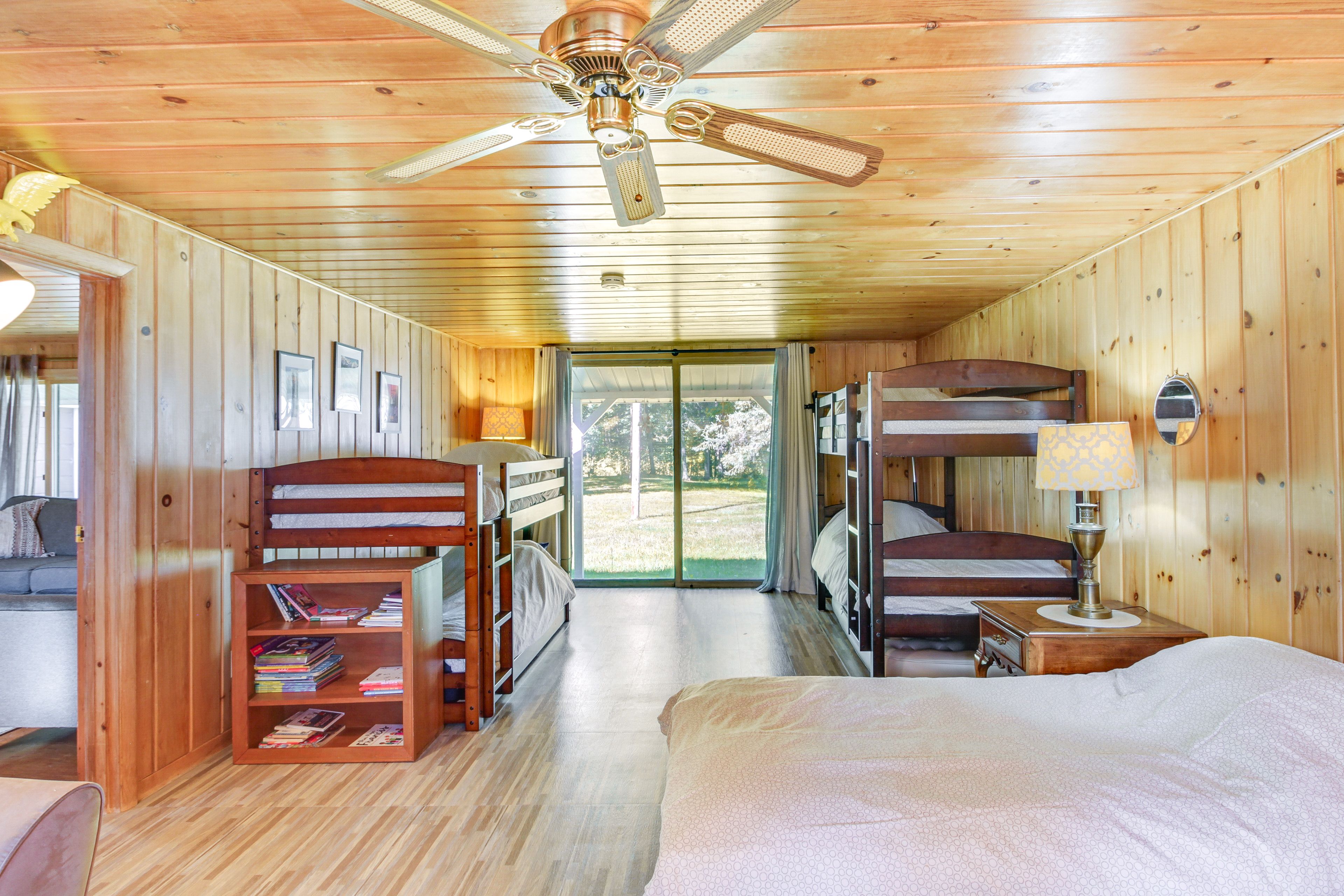 Bedroom 3 | Full Bed | 2 Twin Bunk Beds | Seating Area