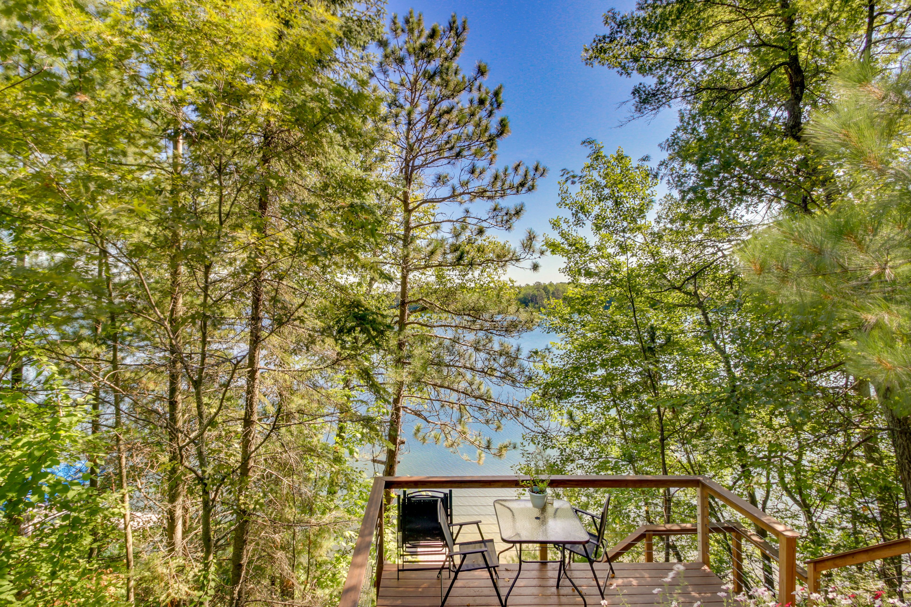 Observation Deck | Outdoor Seating & Dining | Lake Ruth Views