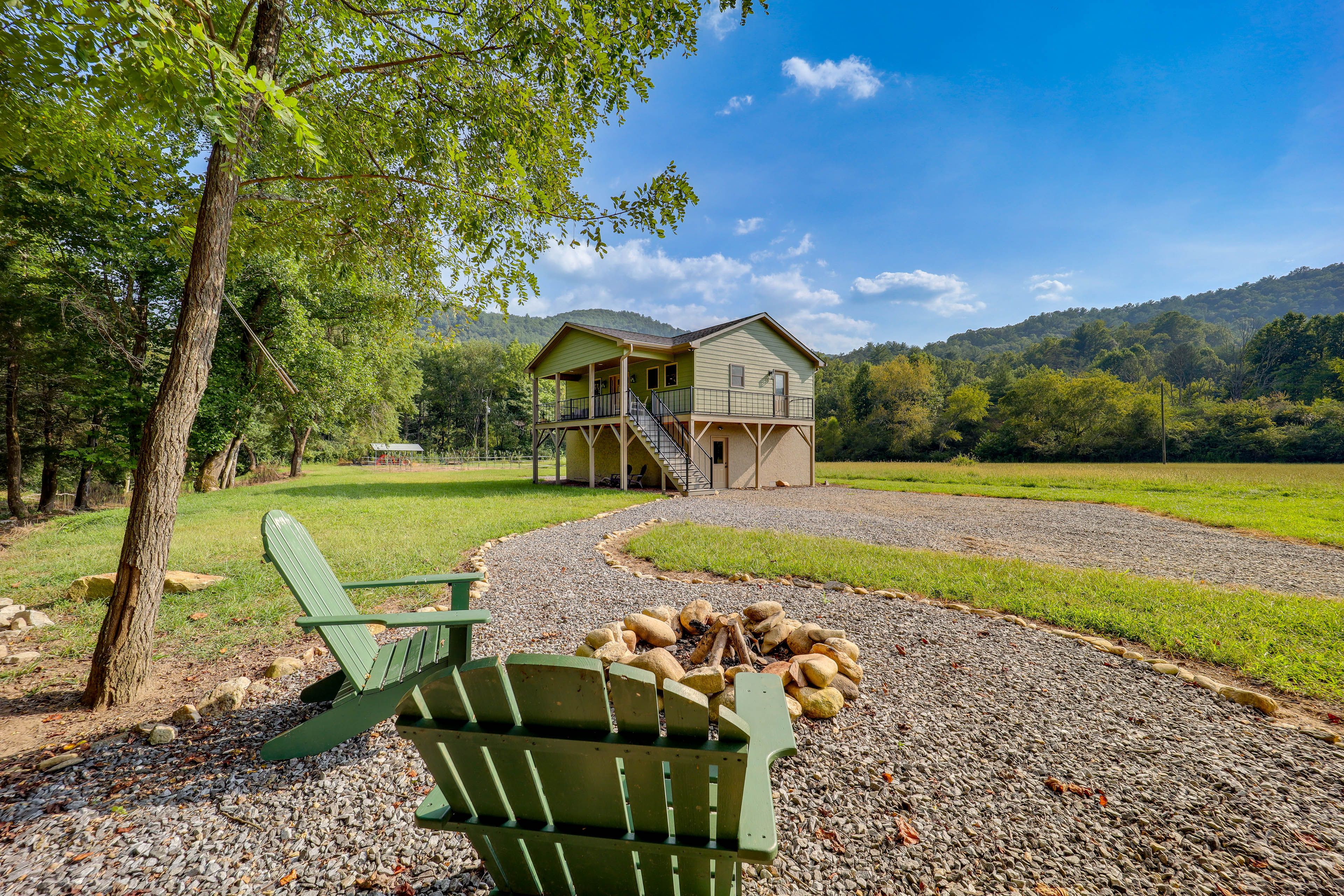 Cabin Exterior | Wood-Burning Fire Pit