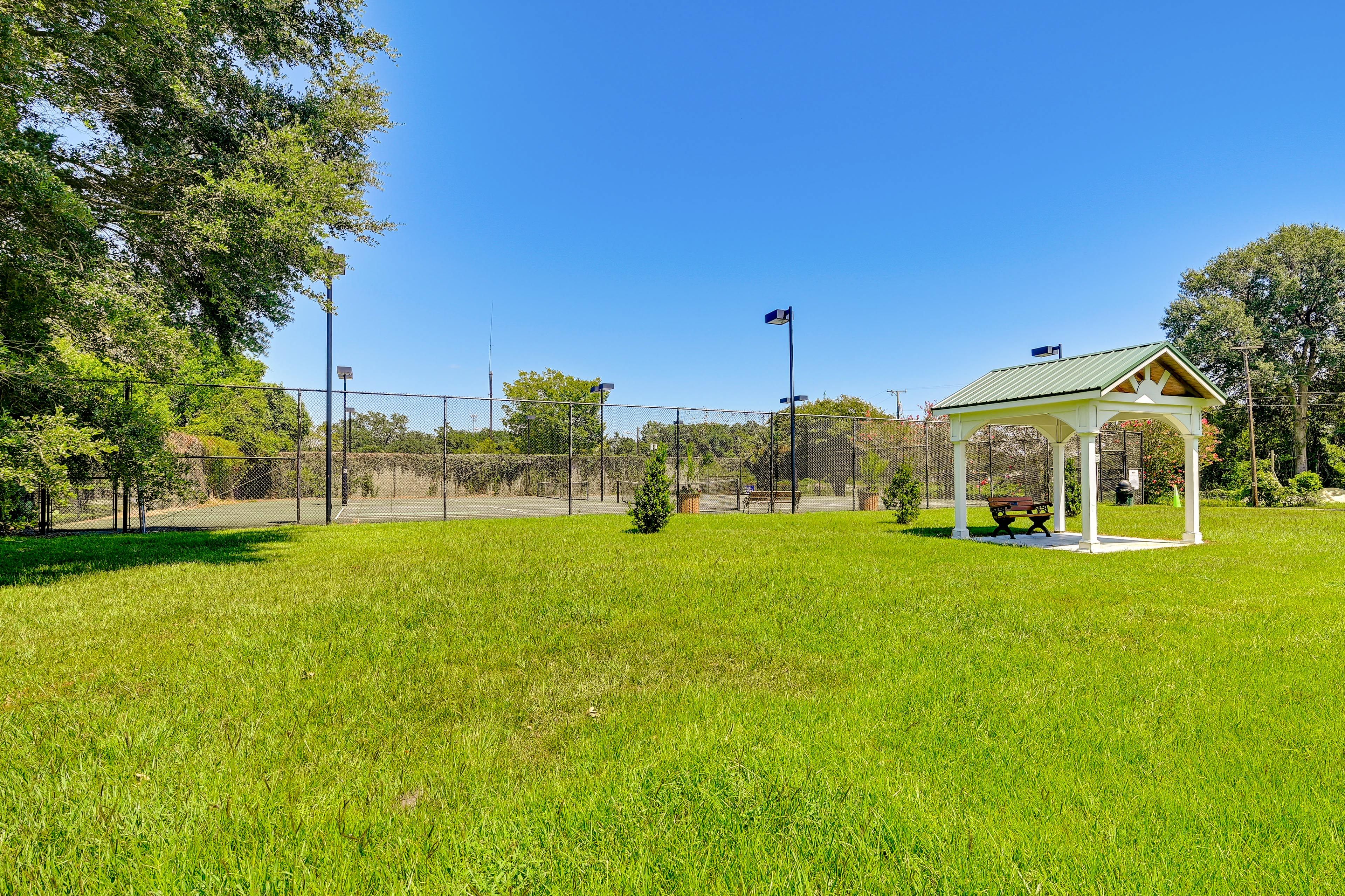 Community Tennis Courts