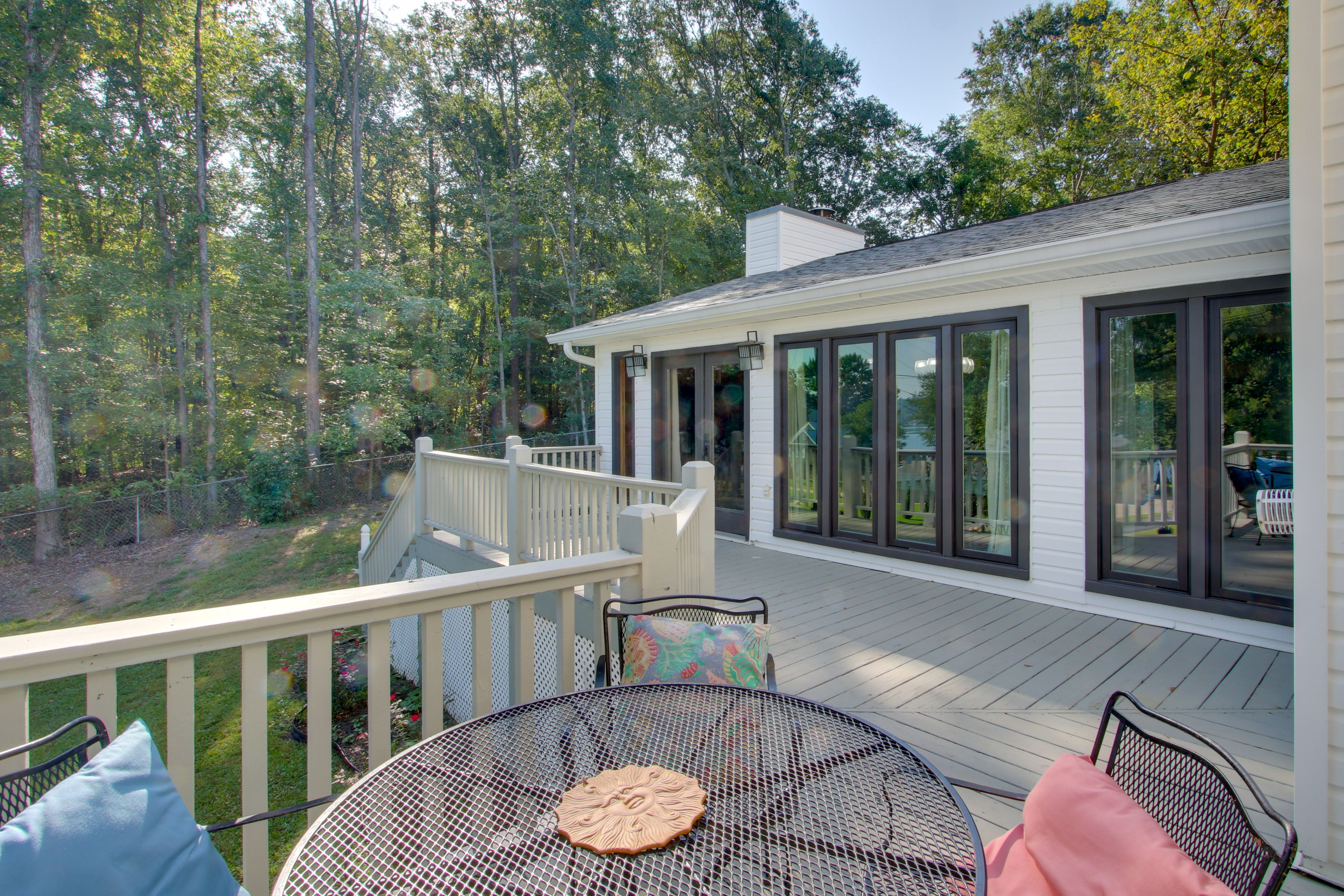 Private Deck | Shoal Creek Views