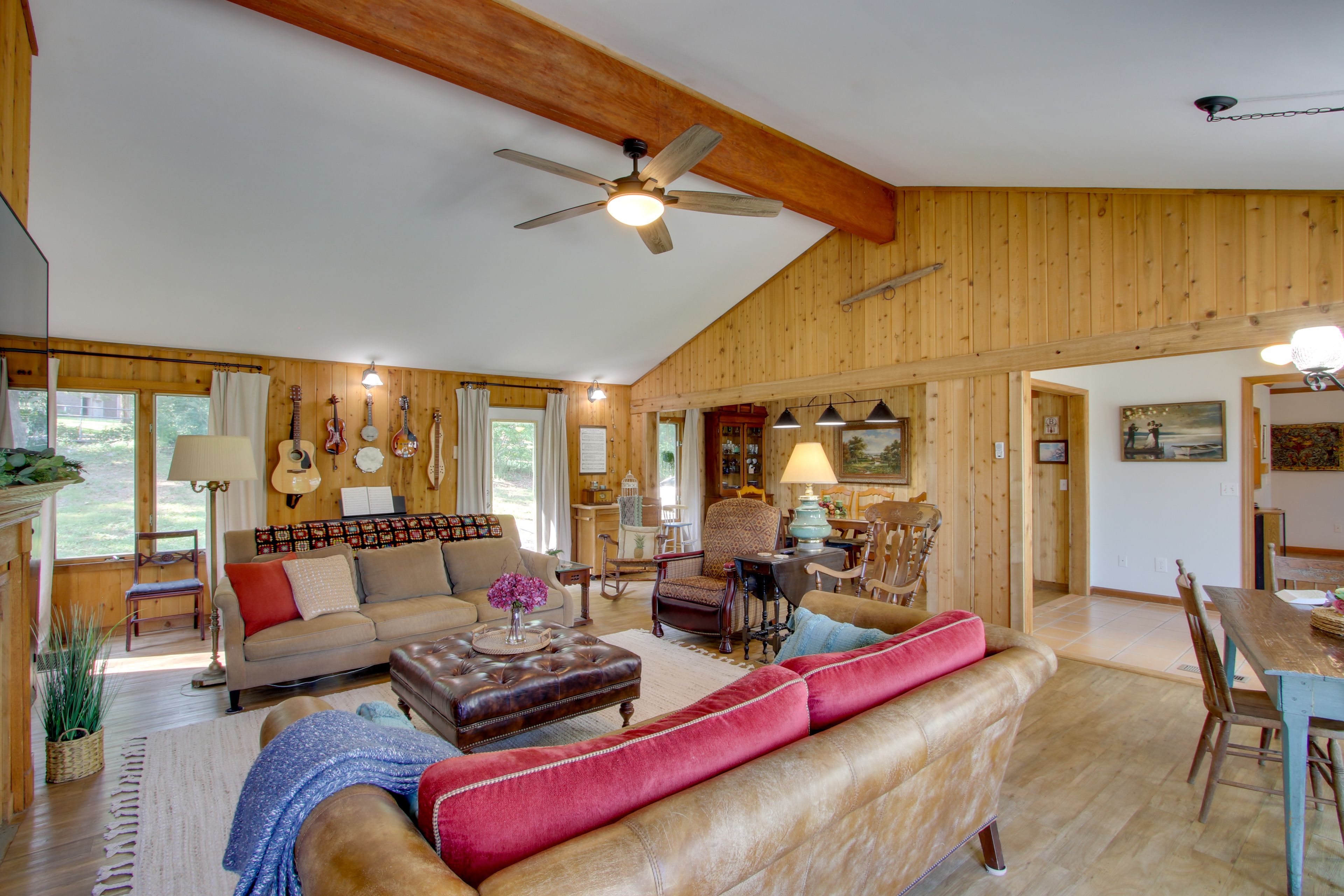 Living Room | Fireplace | Smart TV
