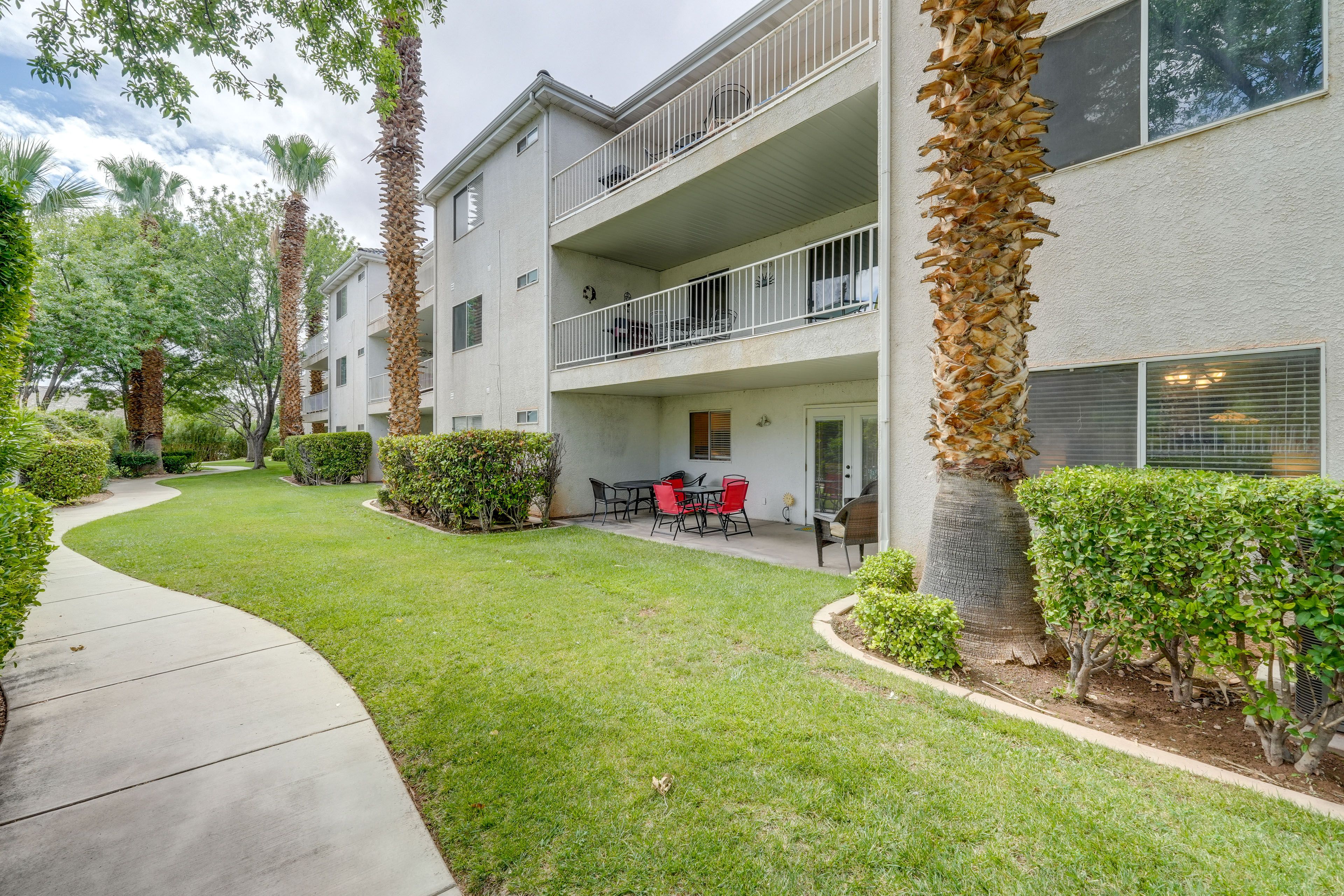 Condo Exterior | Covered Patio | Outdoor Dining Areas