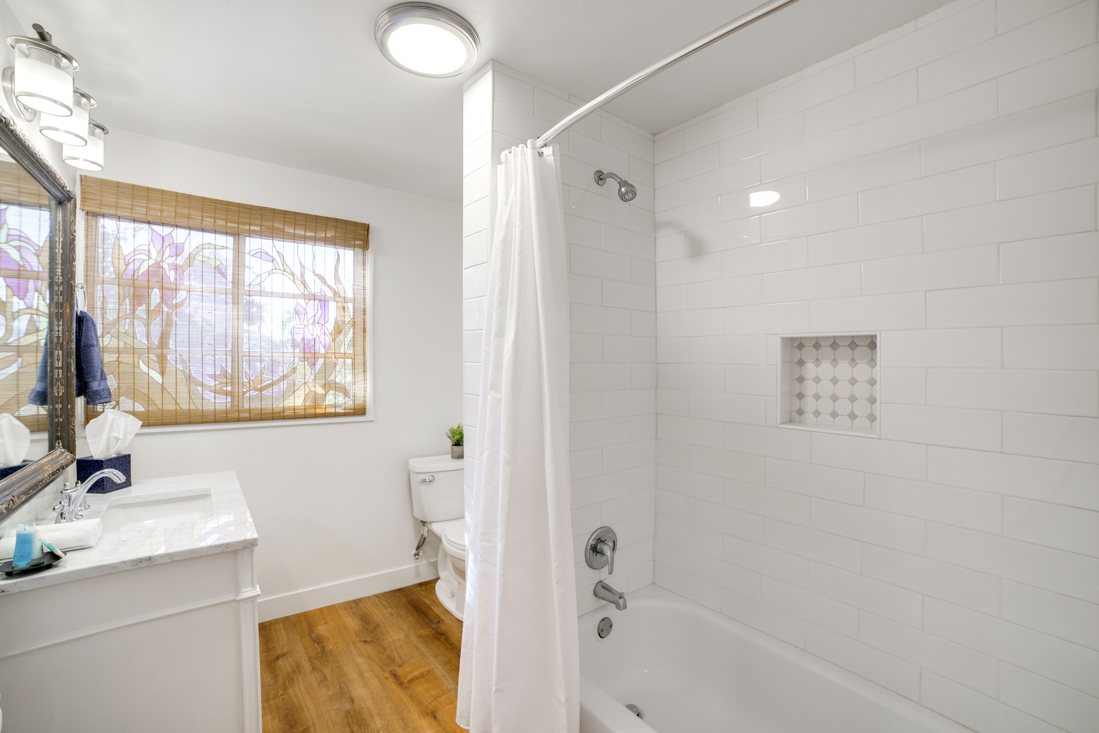 Full Bathroom | 1st Floor