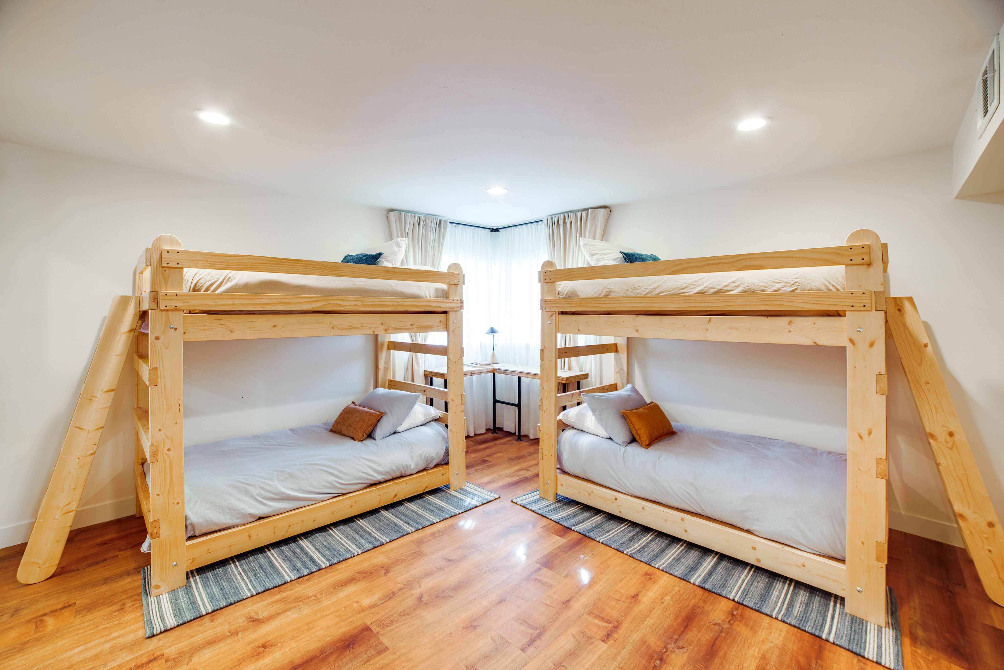 Bedroom 4 | 1st Floor | 2 Twin Bunk Beds | Smart TV