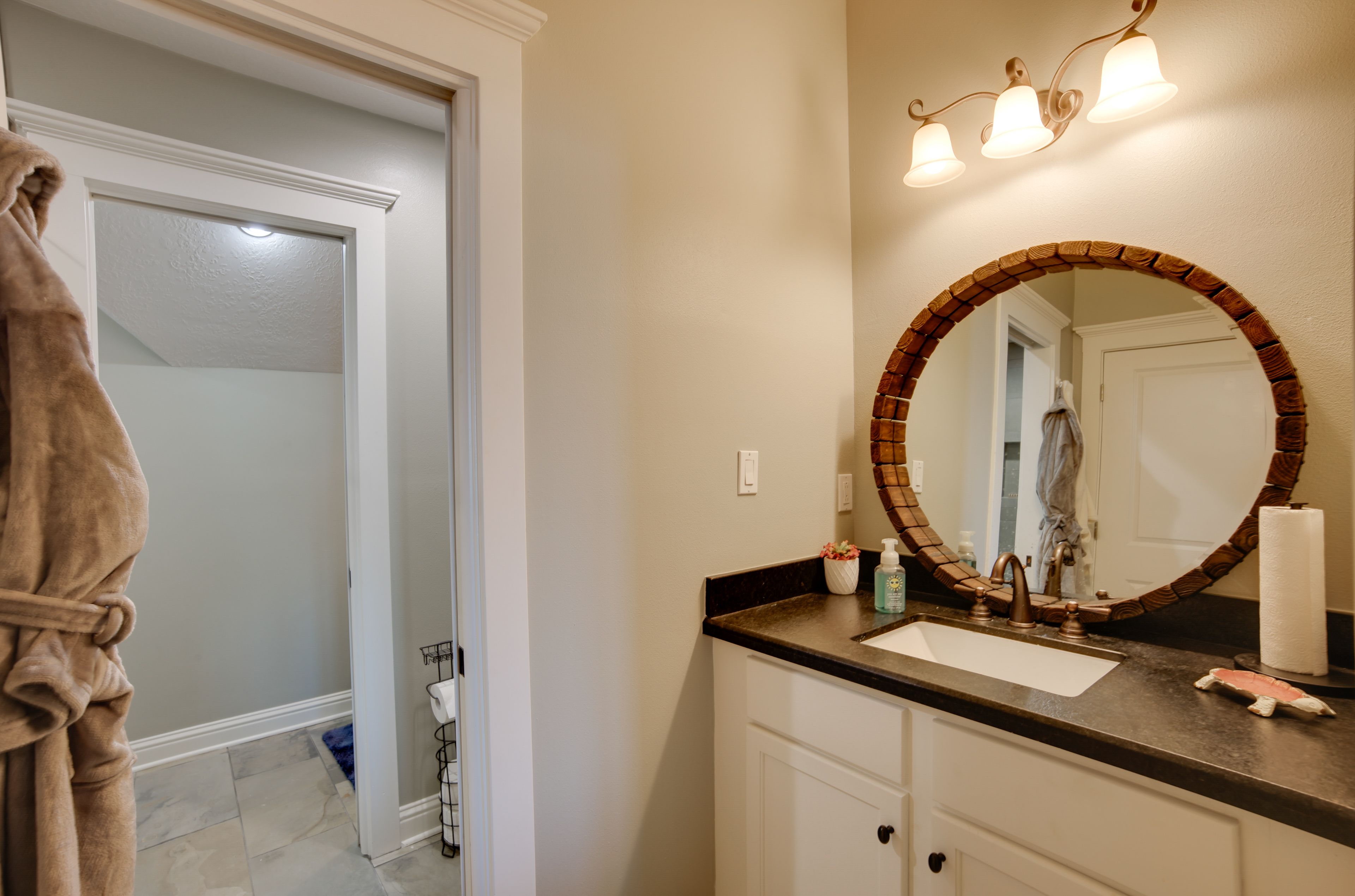 Full Bathroom | 2nd Floor | Hair Dryer