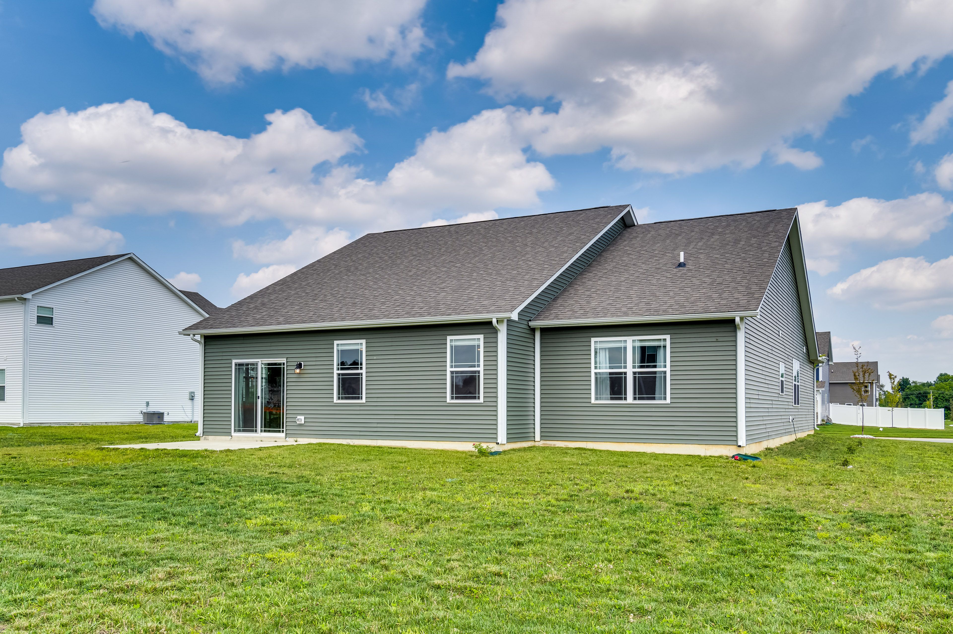 Home Exterior | Yard Area