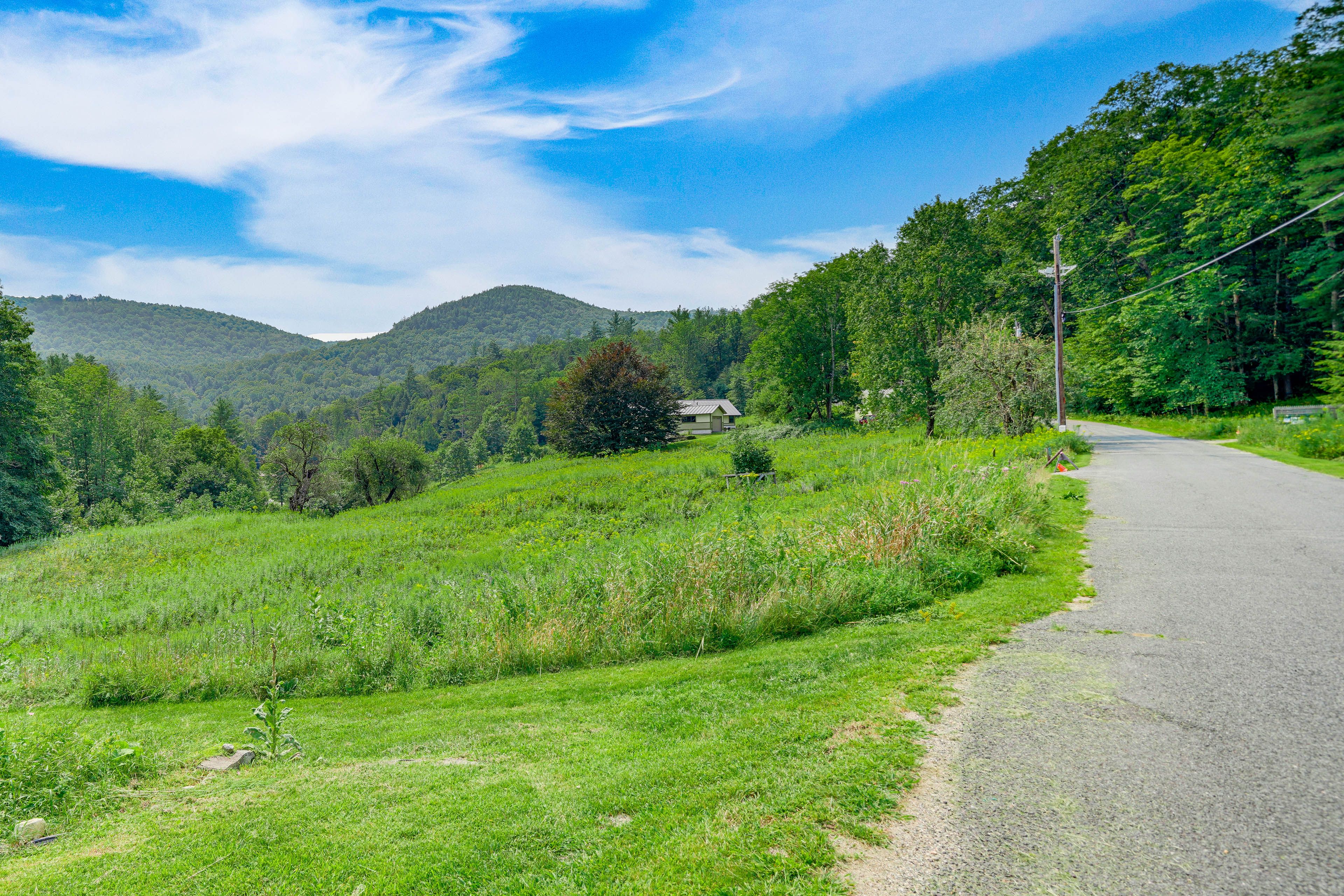 Shared Amenities | Swimming Hole | Tennis/Pickleball Court | Picnic Area