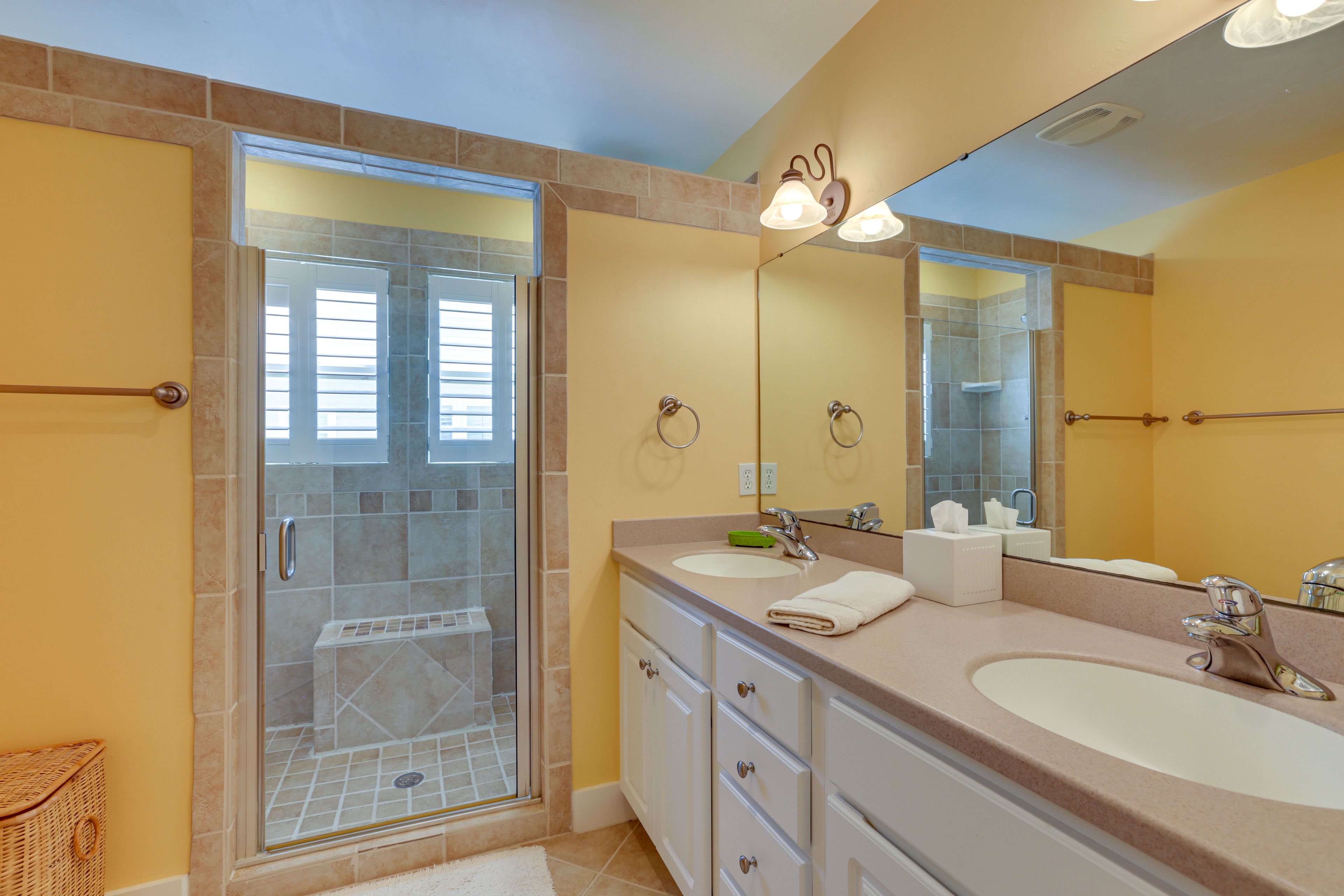 Full Bathroom | 2nd Floor | Walk-In Shower