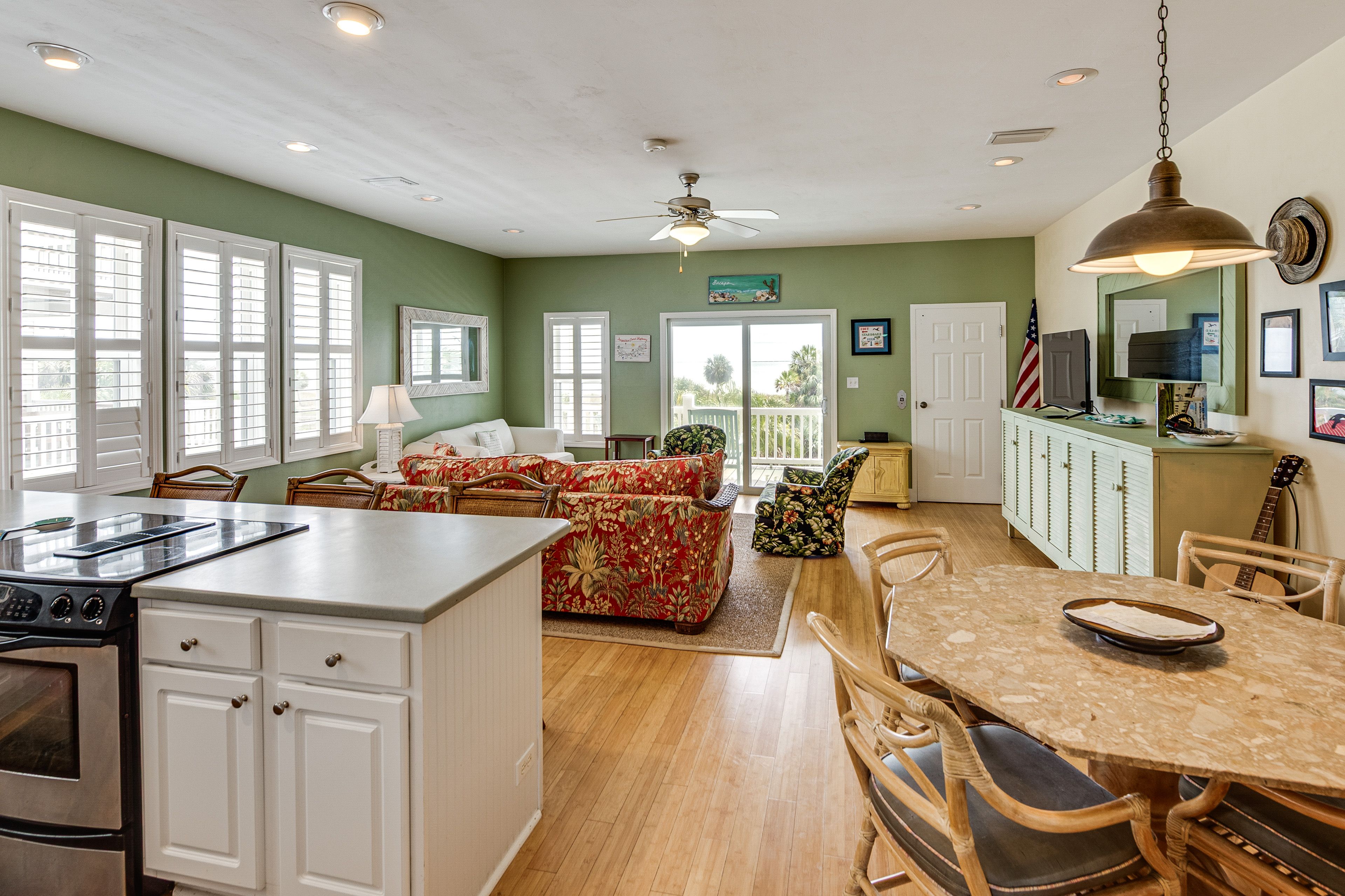 Dining Area | 1st Floor