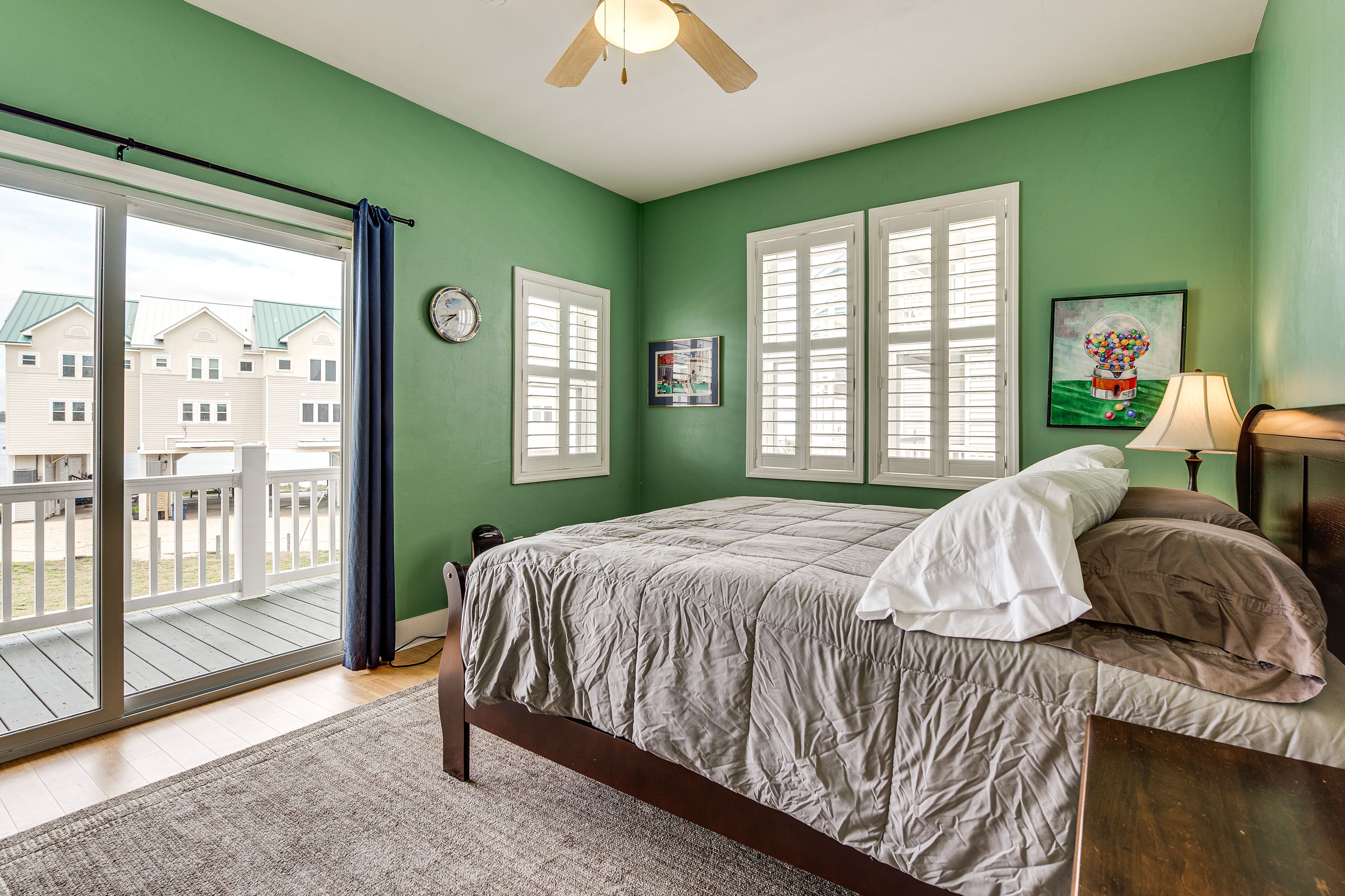 Bedroom 3 | 1st Floor | Queen Bed