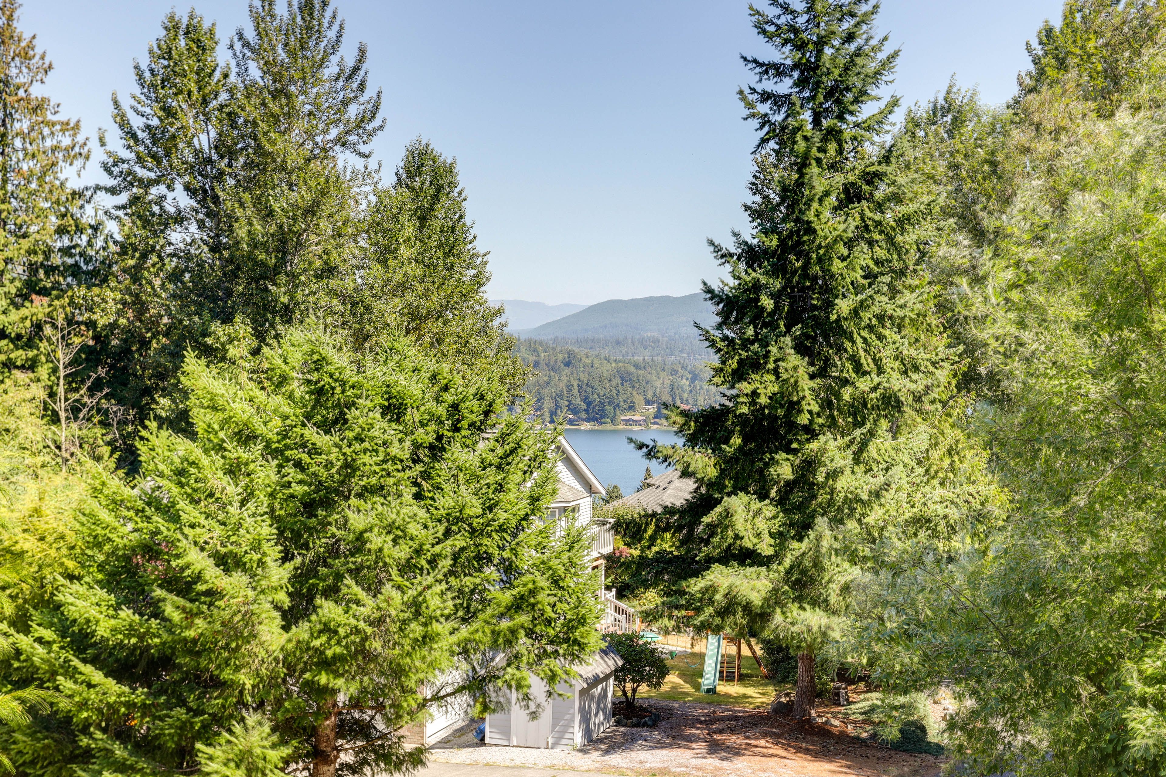 Peek-a-Boo Lake Views
