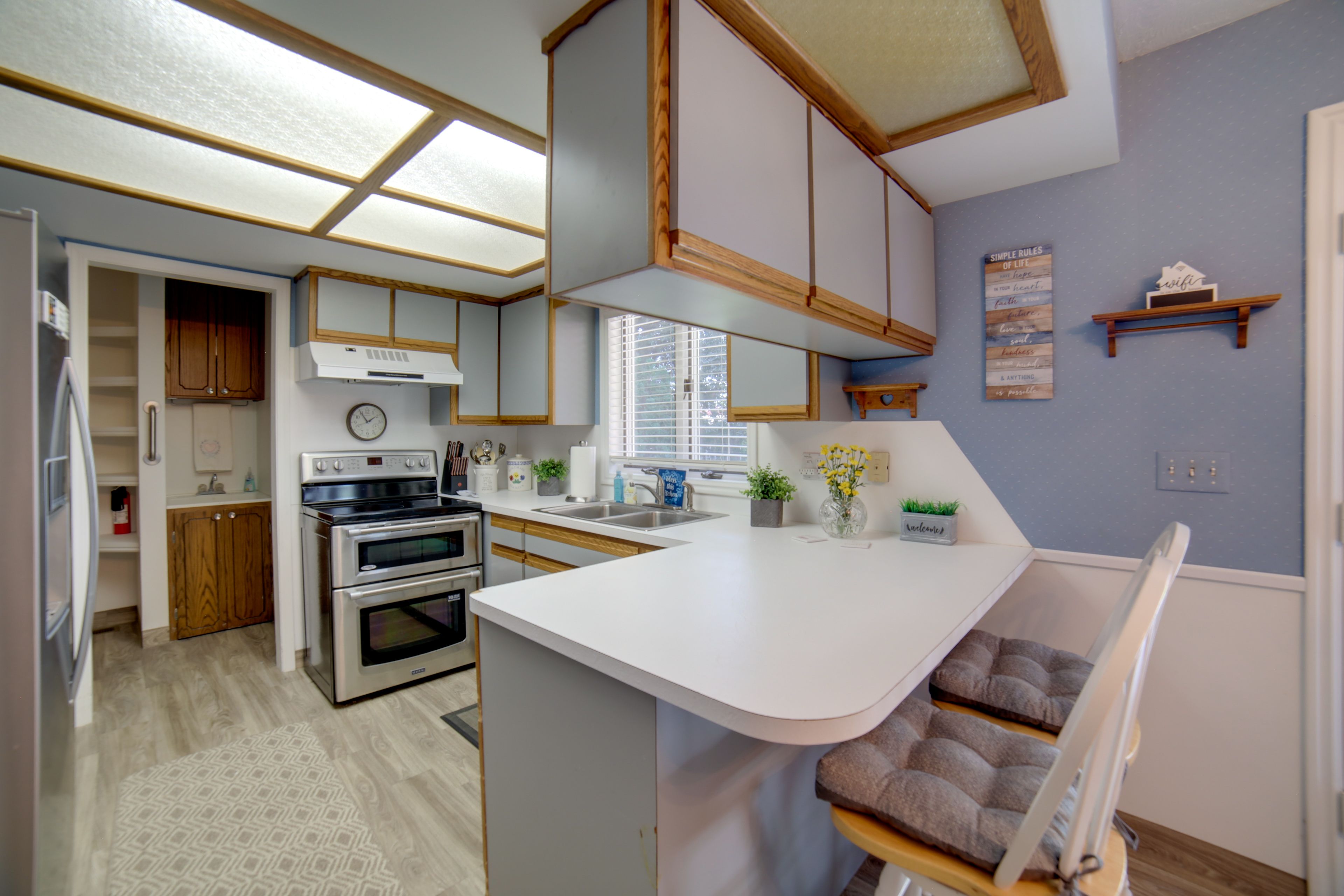 Breakfast Bar
