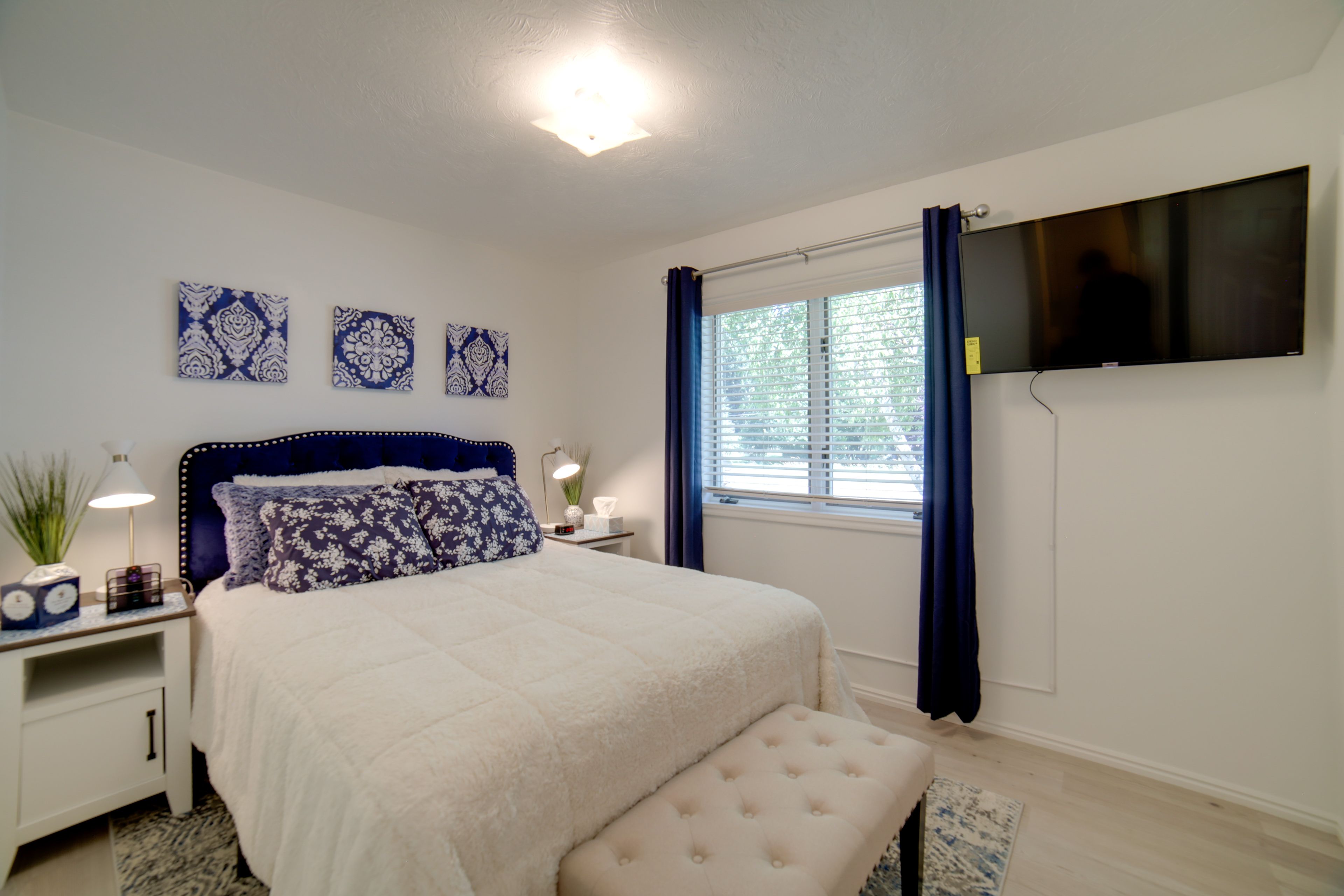 Bedroom 2 | Main Level | Queen Bed | Smart TV