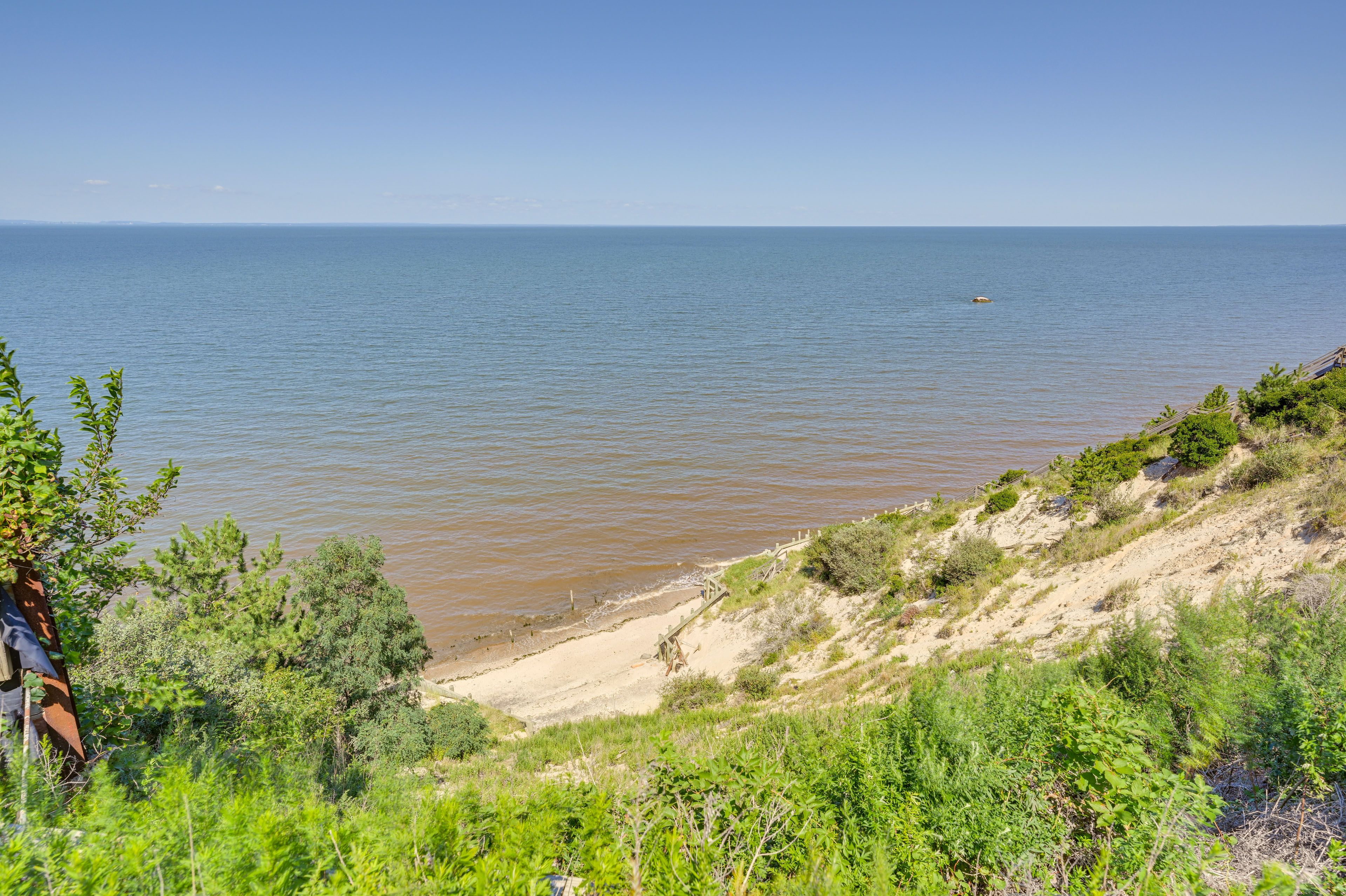 Near Ocean | Water View