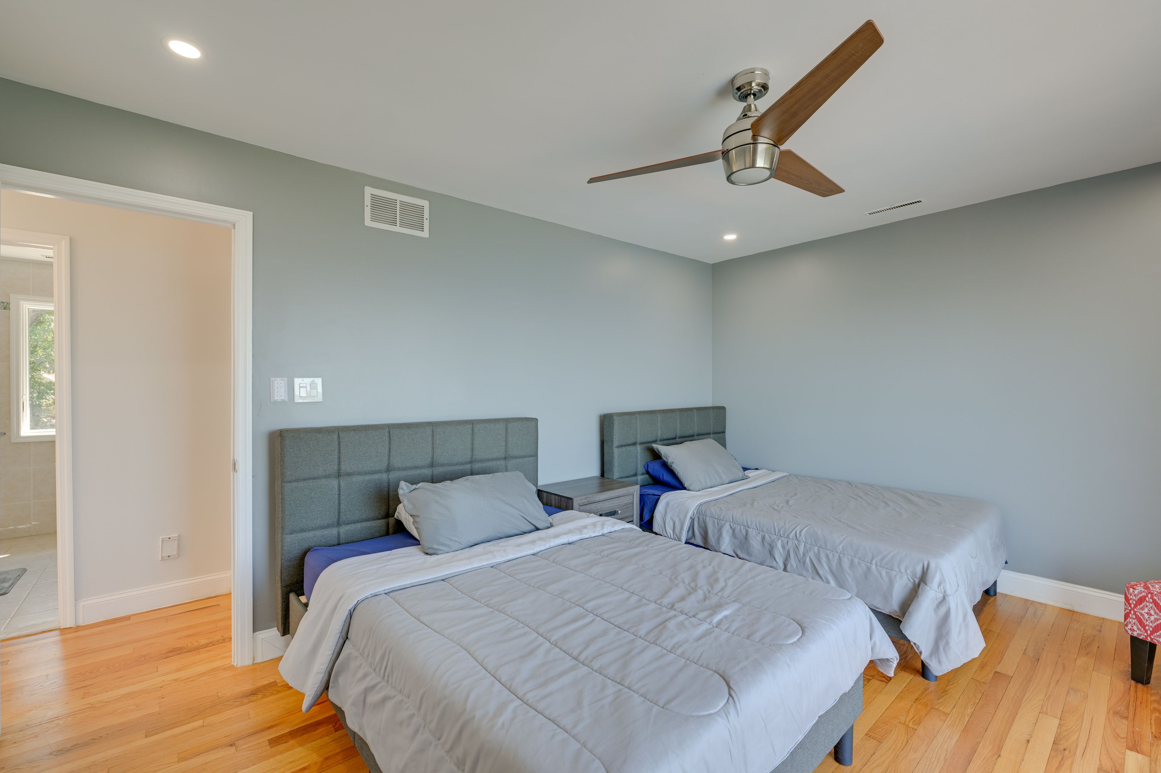 Bedroom 2 | 2 Full Beds