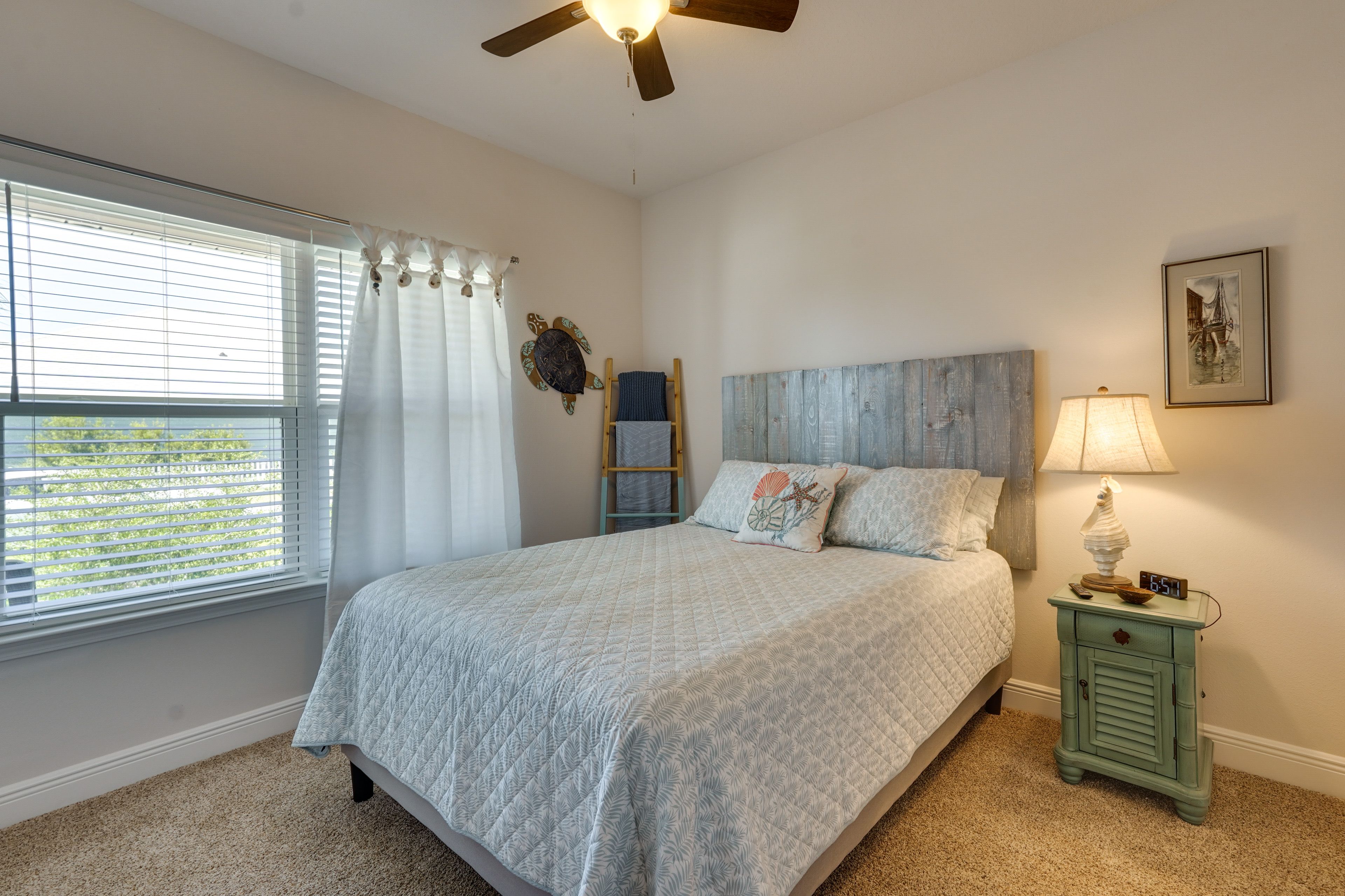 Bedroom 3 | Queen Bed | Smart TV