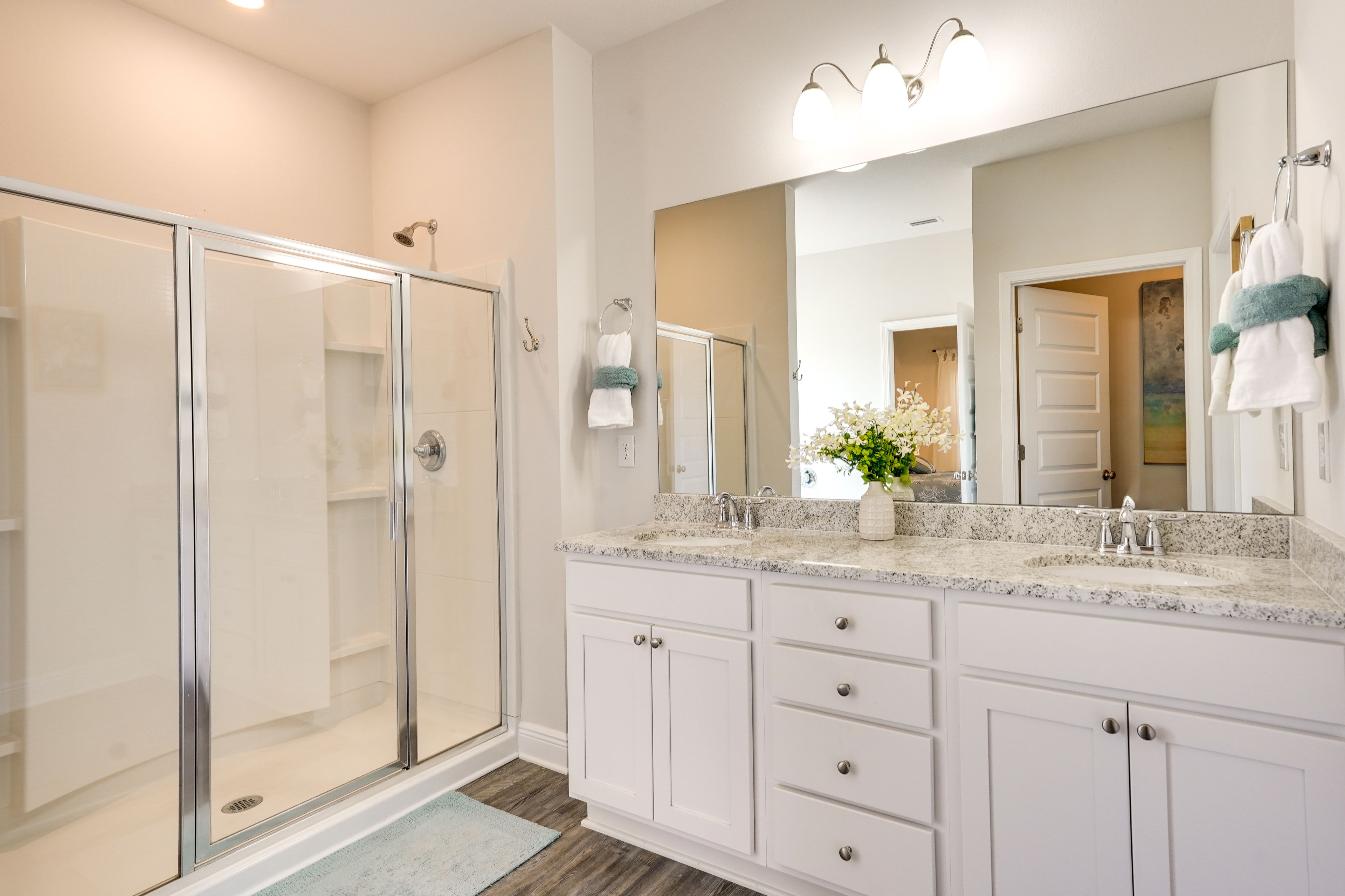 En-Suite Bathroom | Access via Bedroom 1 | Complimentary Toiletries | Hair Dryer
